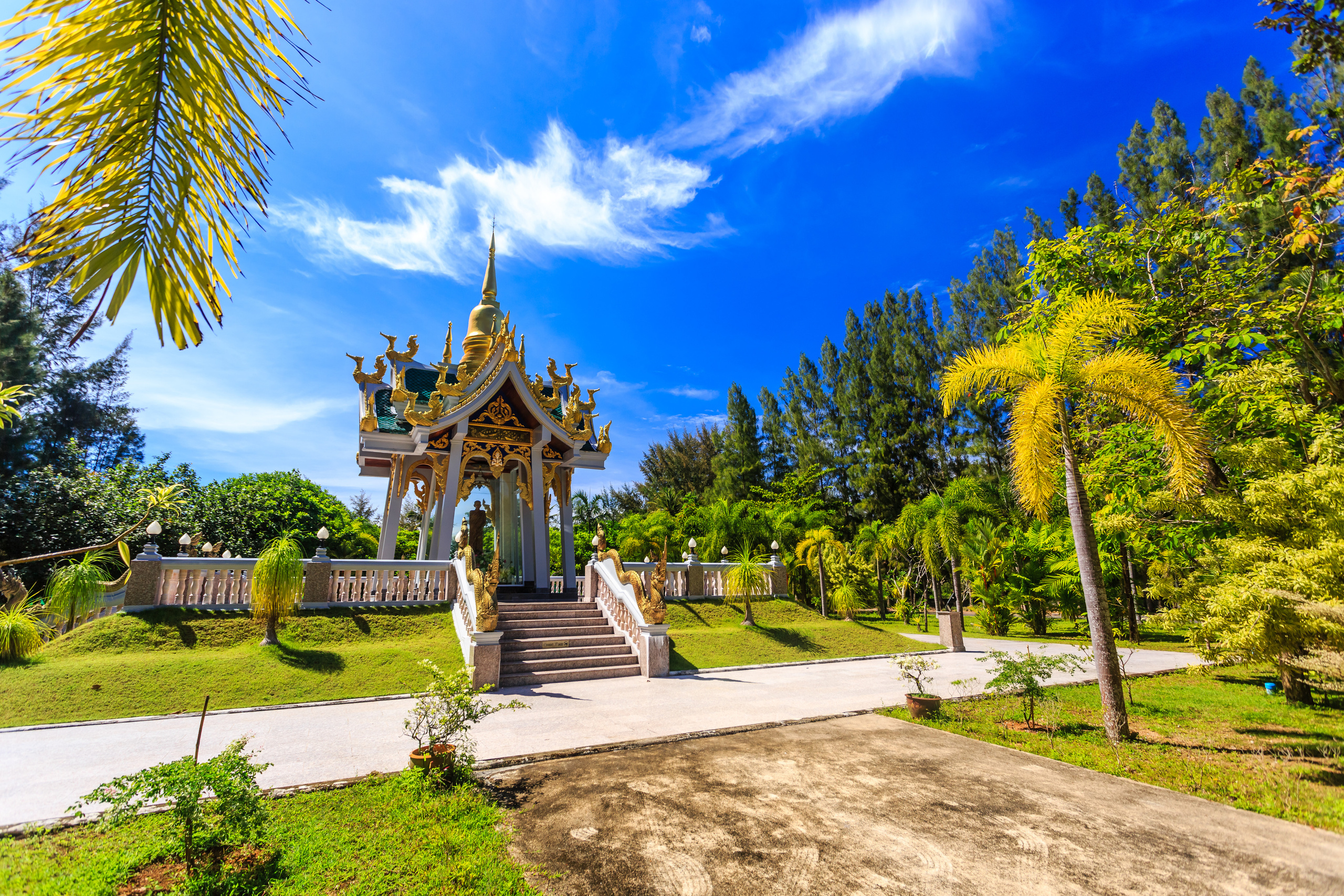 Landmarks. Photographer, Retoucher & Graphic Designer @photo123pro