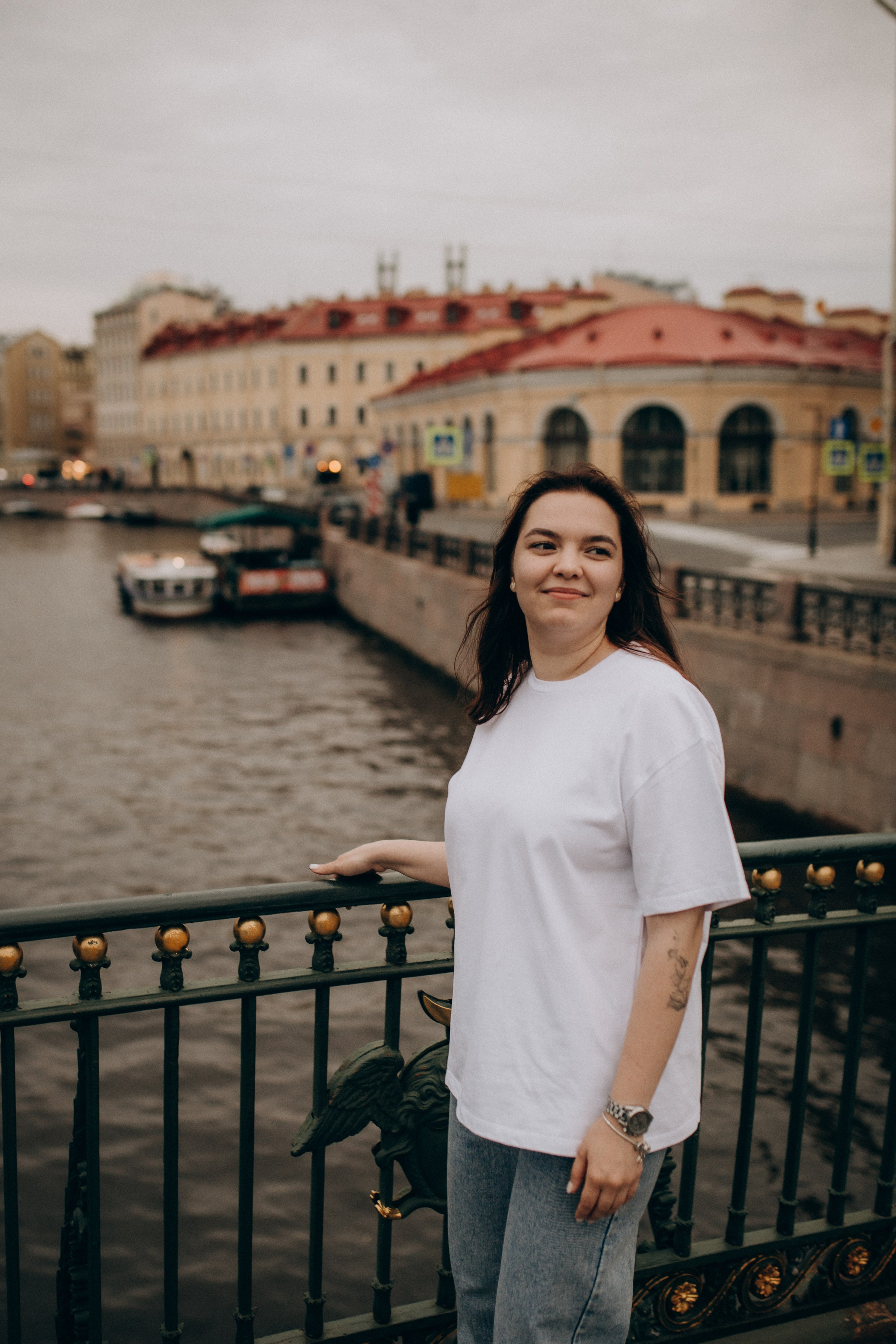 Фотосессия для сестёр: прогулка по Питеру. Фотограф Санкт-Петербург Князева Елизавета
