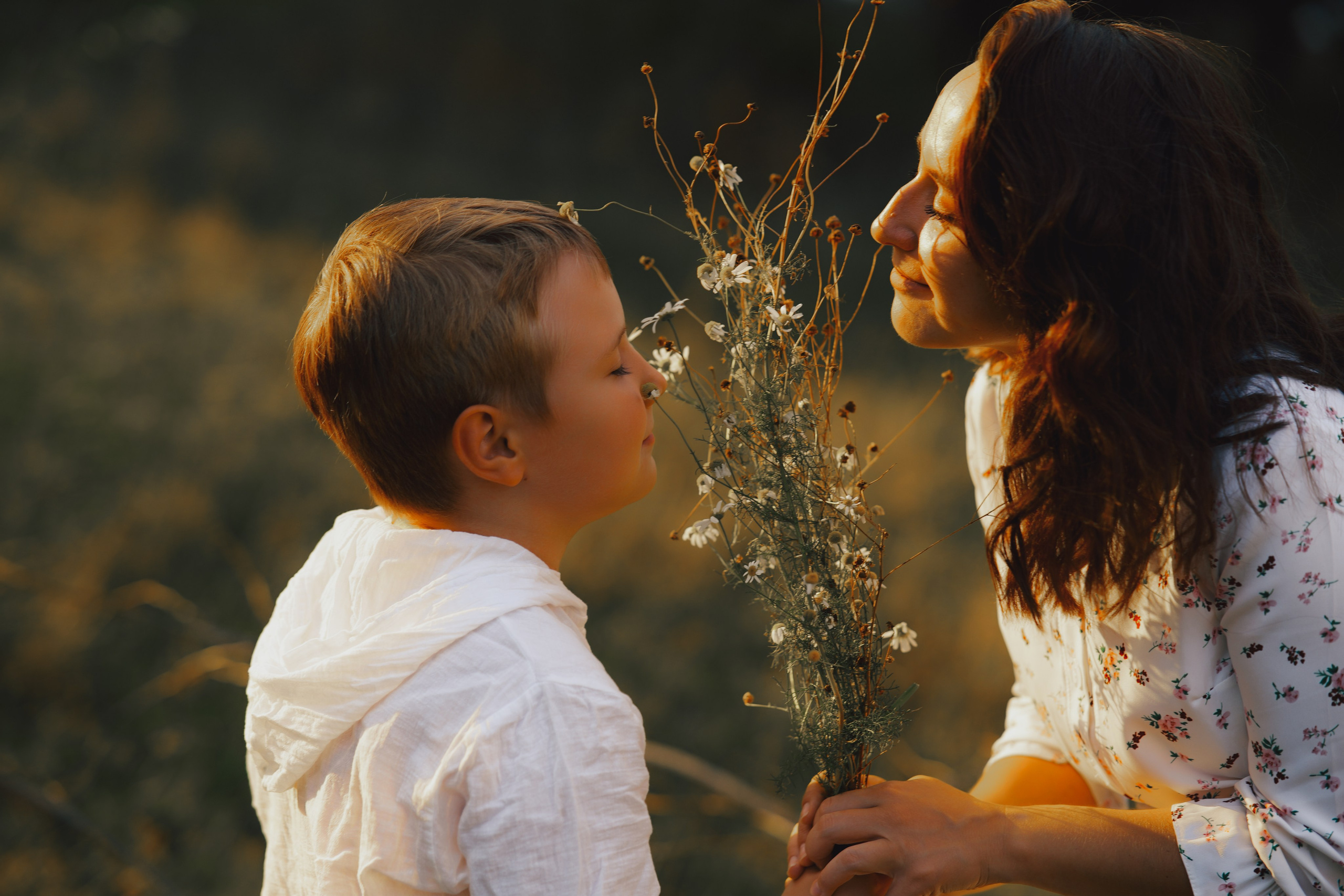 У дома. Фотограф Мария Зайчик