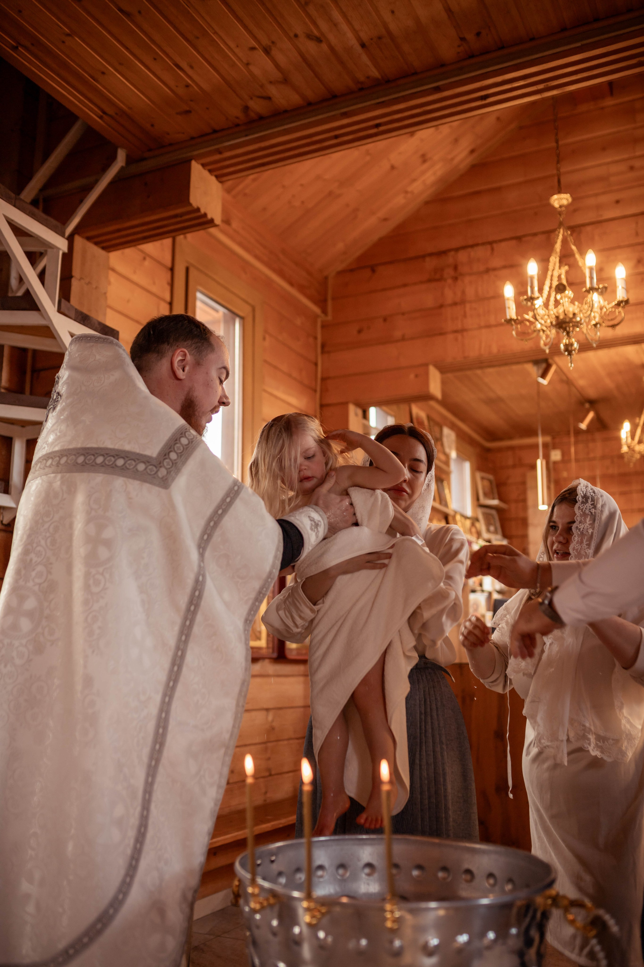 Крещение в Пантелеимоновском храме в городе Батайск. Олеся Семейская свадебный и семейный фотограф в Ростове-на-Дону