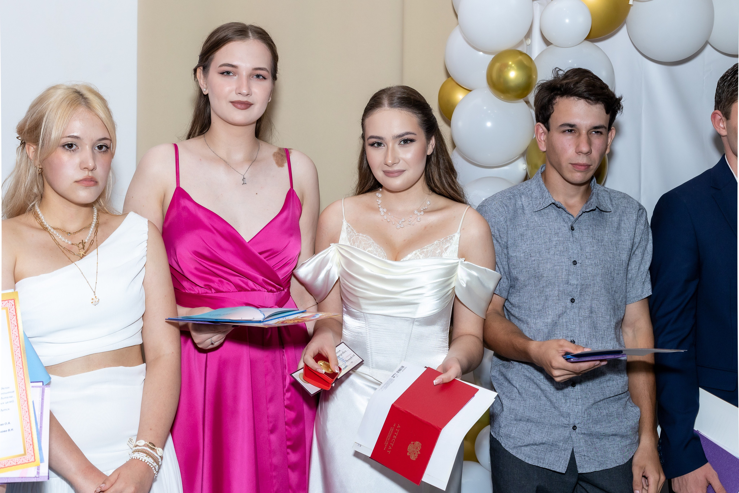 Вручение аттестата 2025. Выпускные альбомы Майкоп, Краснодар Елена Золотарева