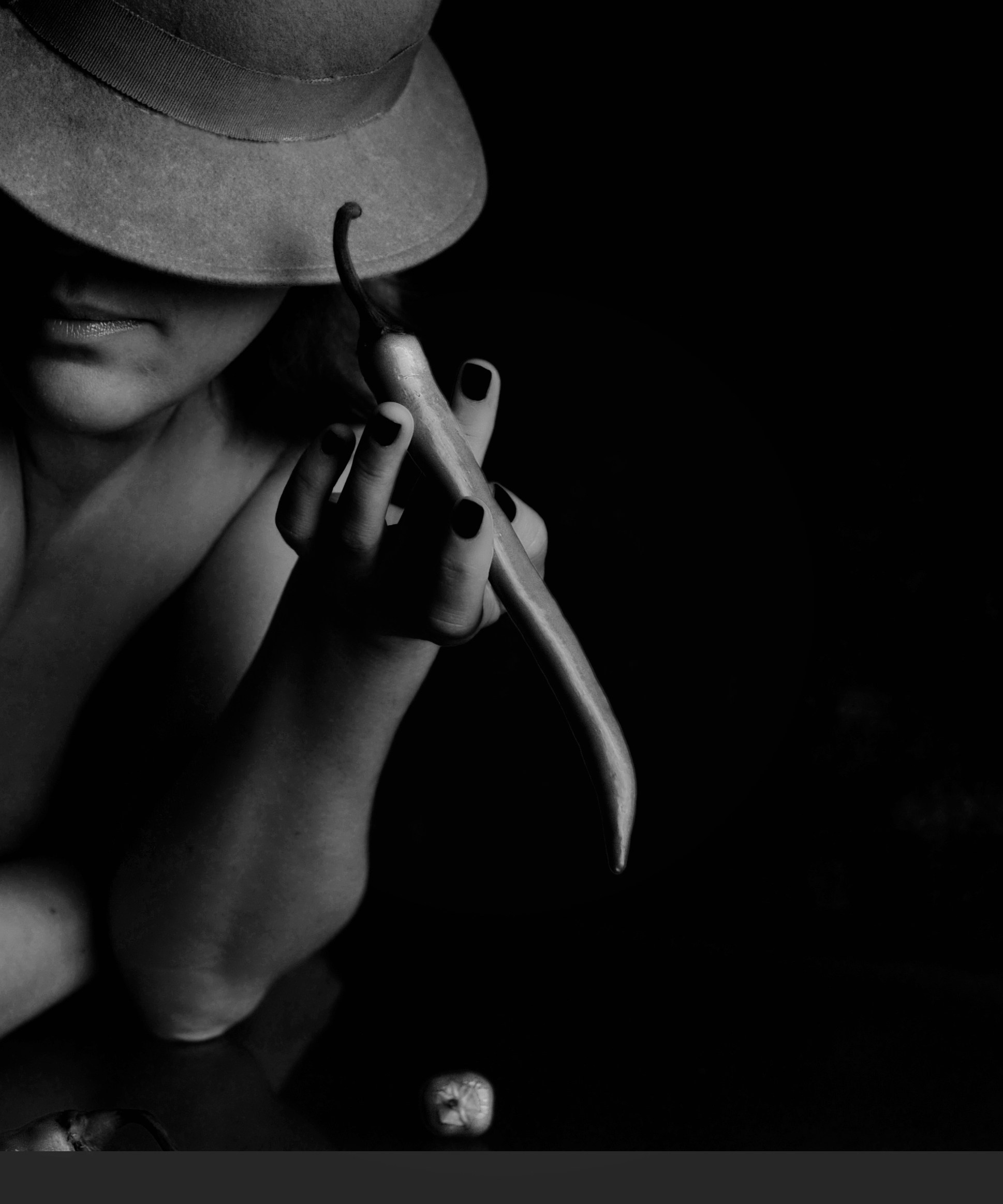 Концептуальный портрет женщины в авторском художественном стиле.