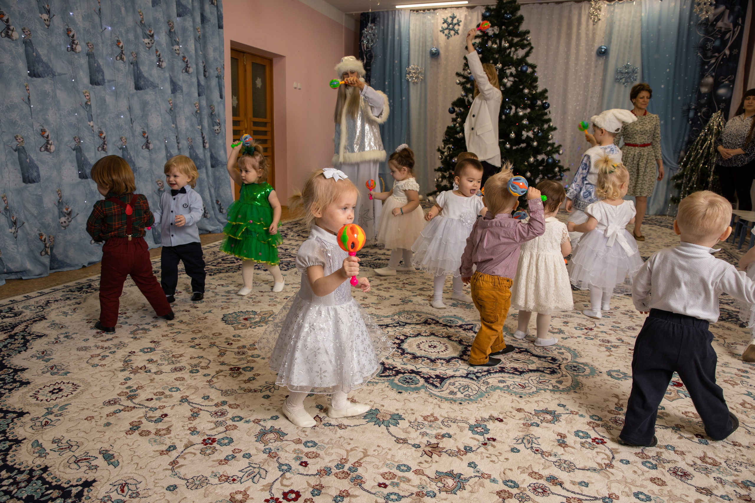 Новогодний утренник Успех. Фотограф в Железнодорожном и Балашихе