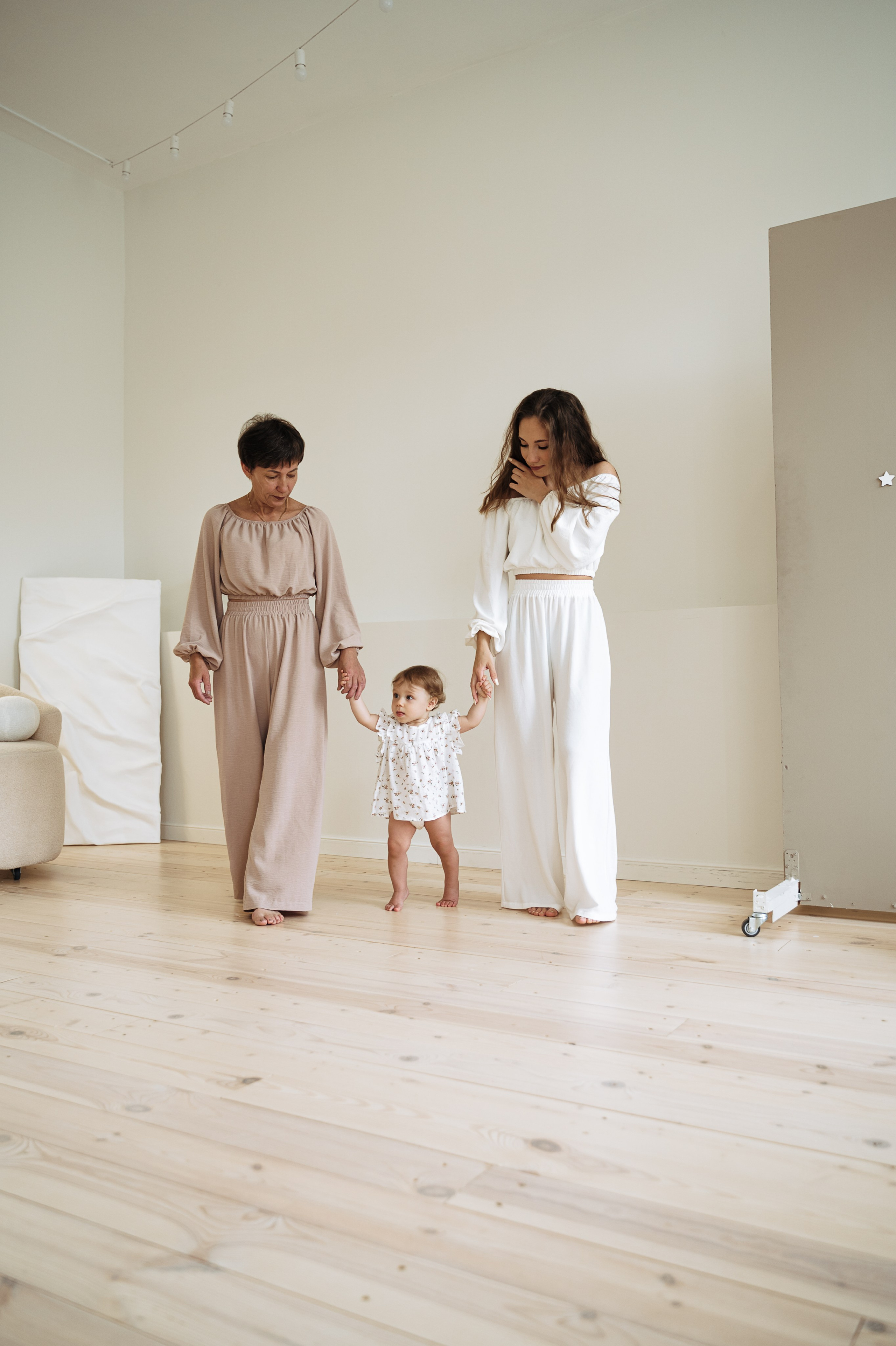 Семейная фотосессия с мамой и бабушкой в Екатеринбурге