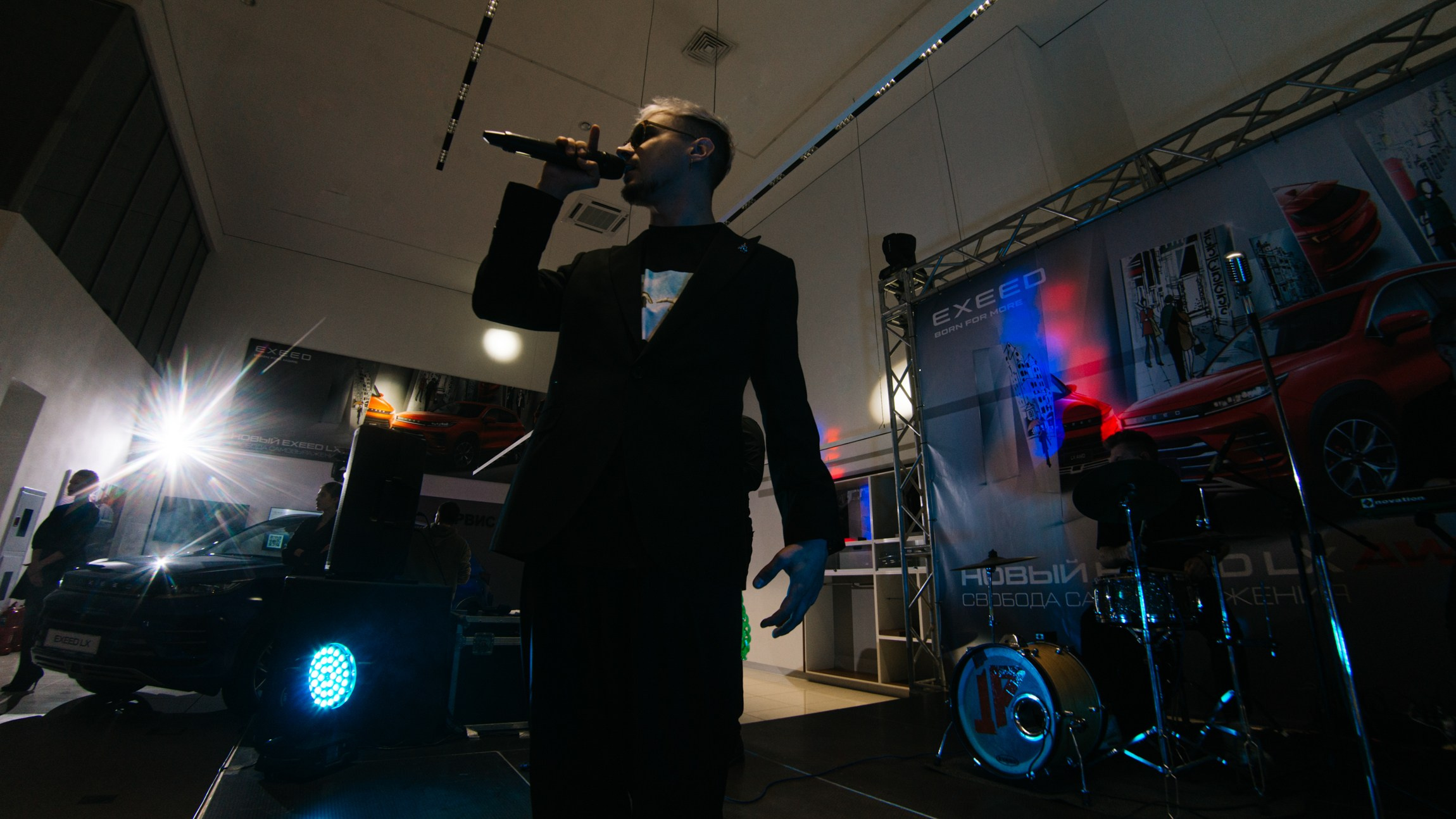 Открытие автосалона Exeed. Портретный и репортажной фотограф Алексей Волков. Москва, Оренбург