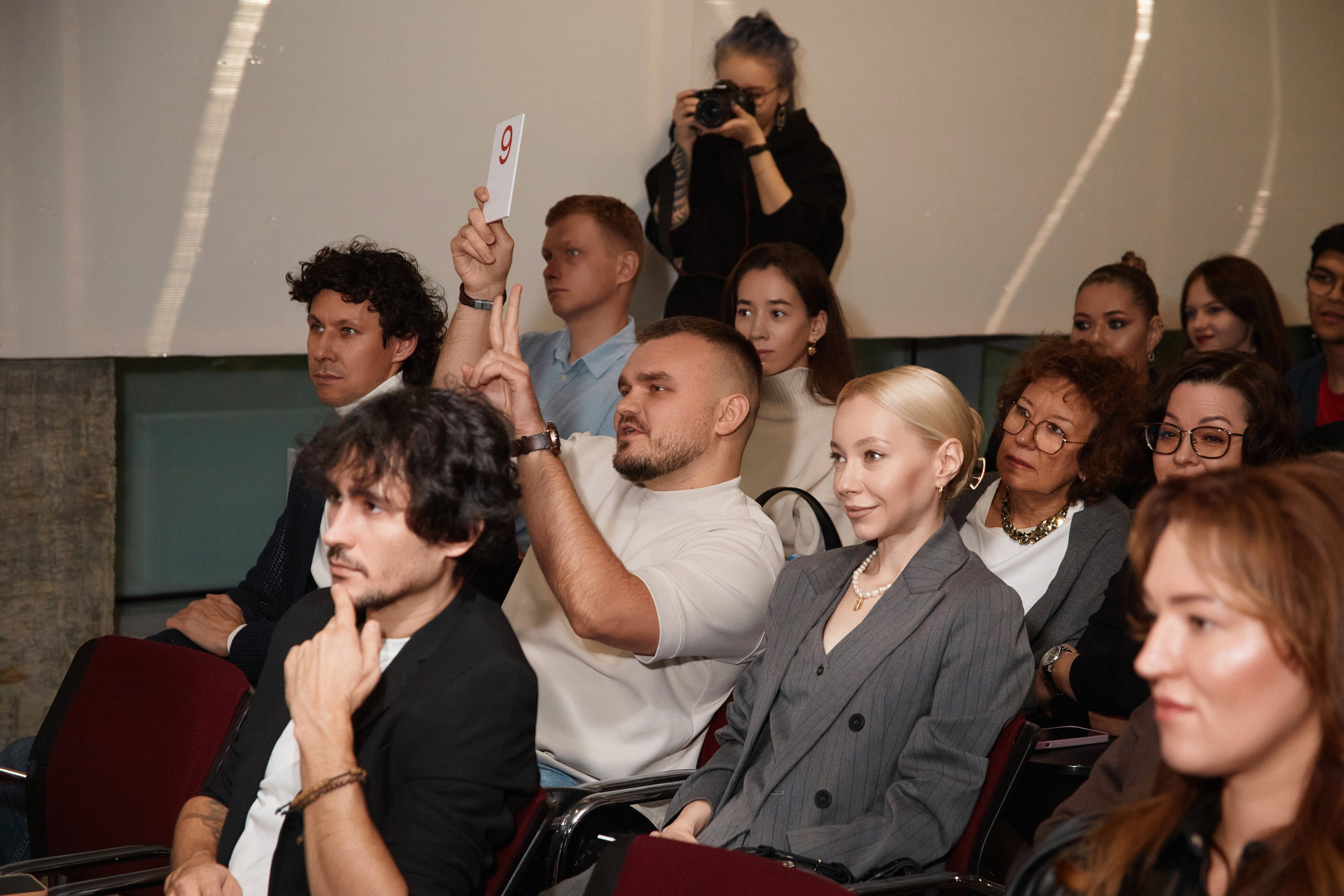 4-й Осенний аукцион современного искусства в «ЗИМ Галерее». DENISOV ART (фото, видео, дизайн) САМАРА