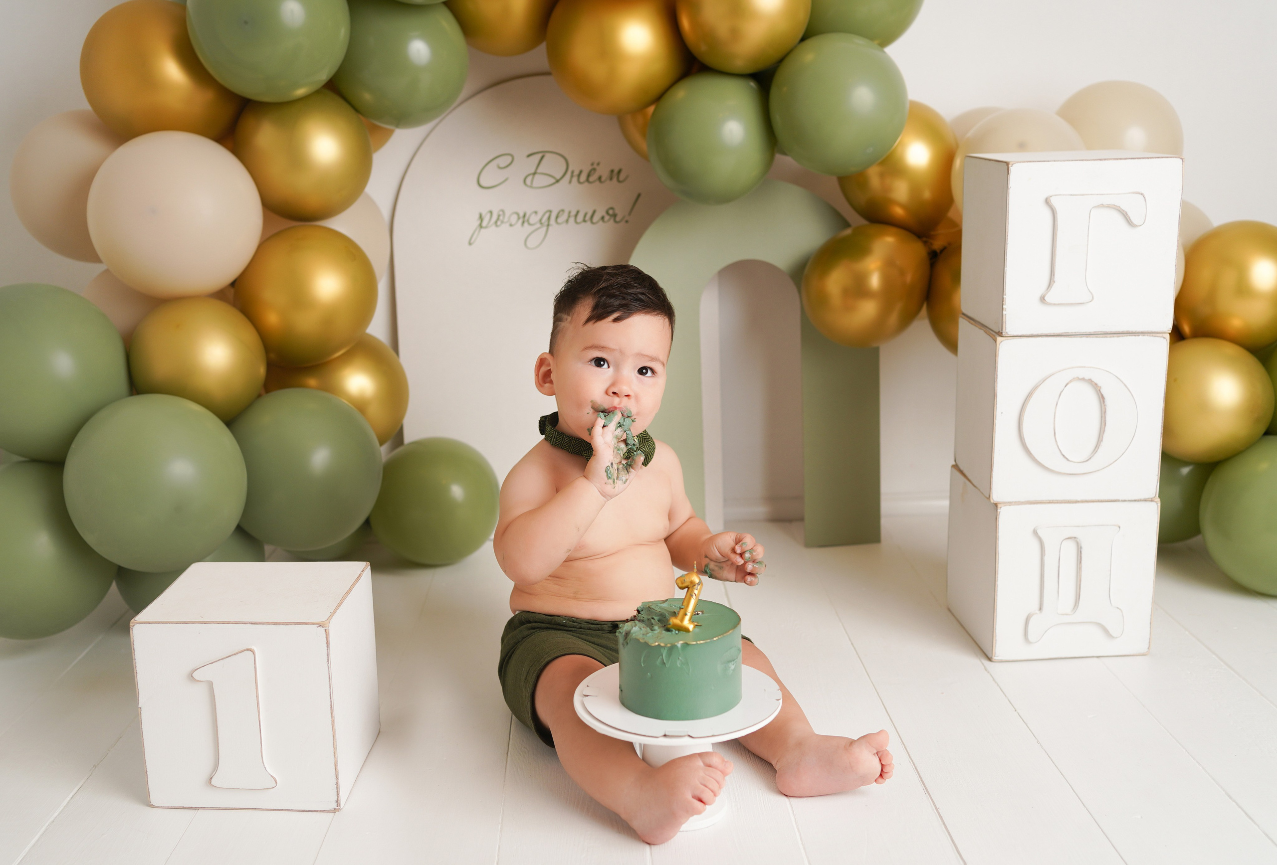 Детская фотосессия Первый годик для мальчиков. Детский фотограф и фотограф новорожденных в Калининград Оксана Иваний