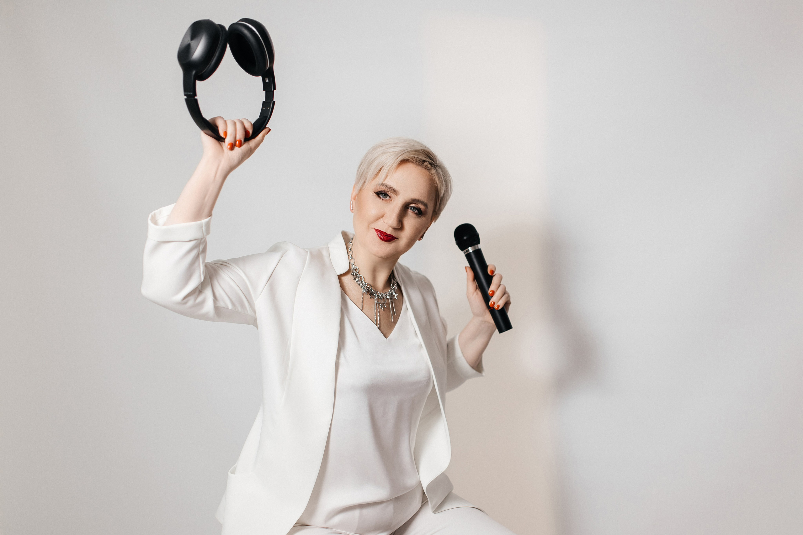 Олесяв моей студии. Март 2025. Фотограф Пермь. Свадьбы. Семья и дети, школа, д. сад. Фотокниги