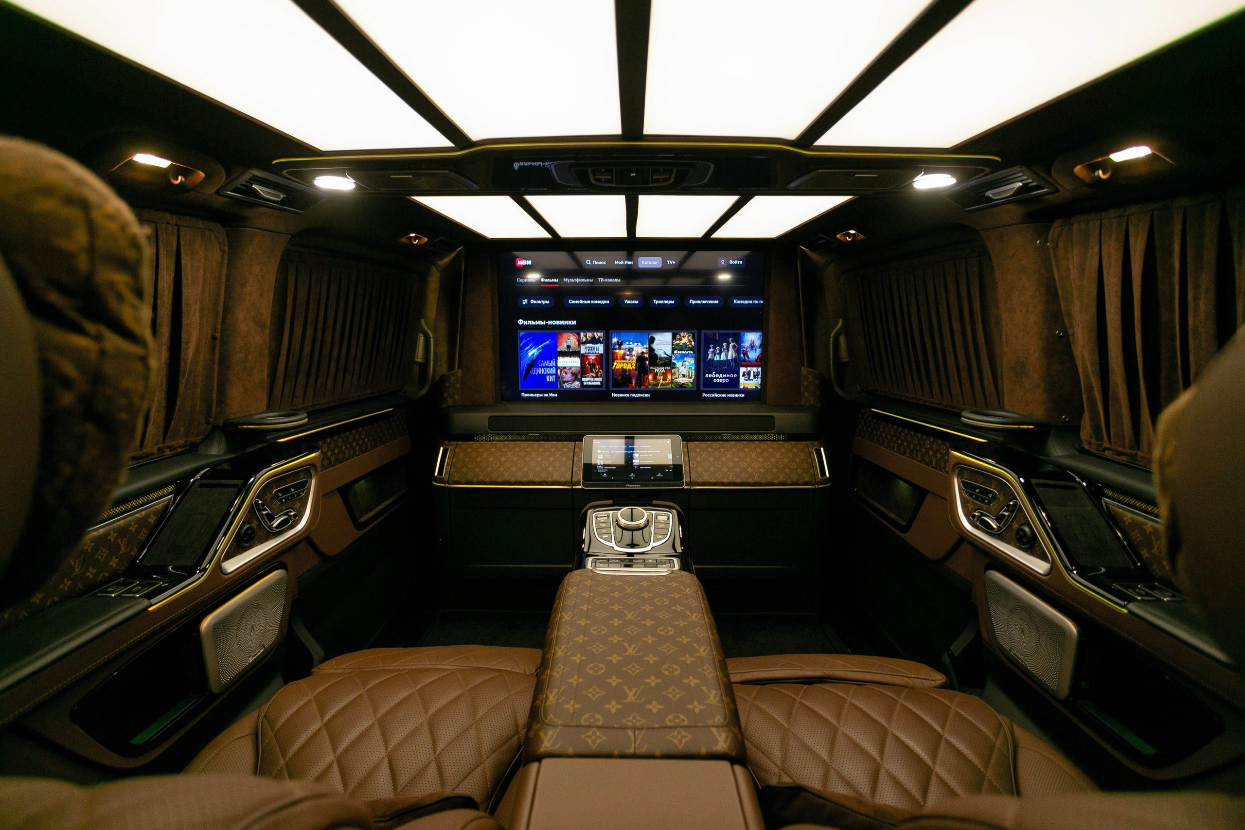 Фотосъемка V-class louis Vuitton в Москве. Фотограф | Михаил Буш Смоленск