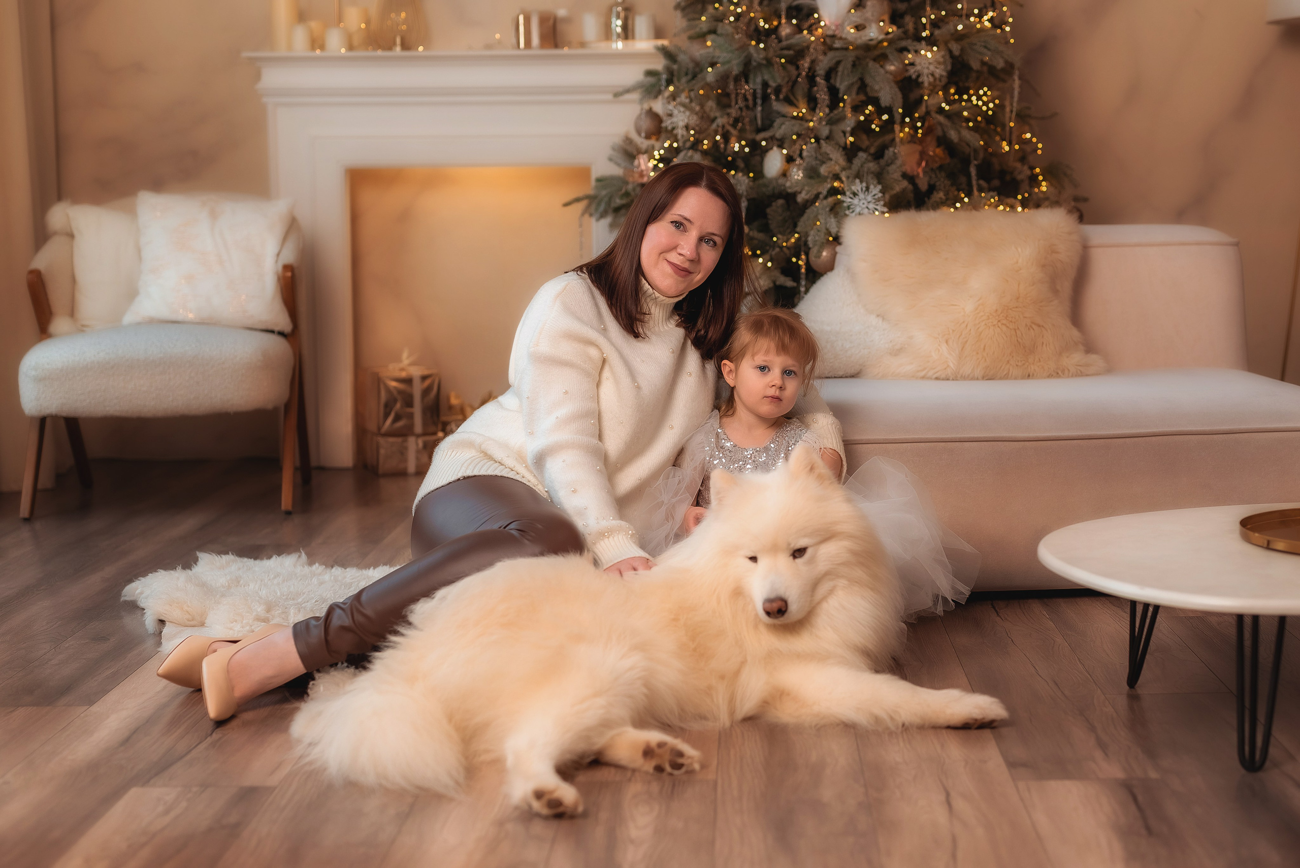 Семейная фотосессия с самоедом. Семейный, детский фотограф в Воронеже Анна Никитина