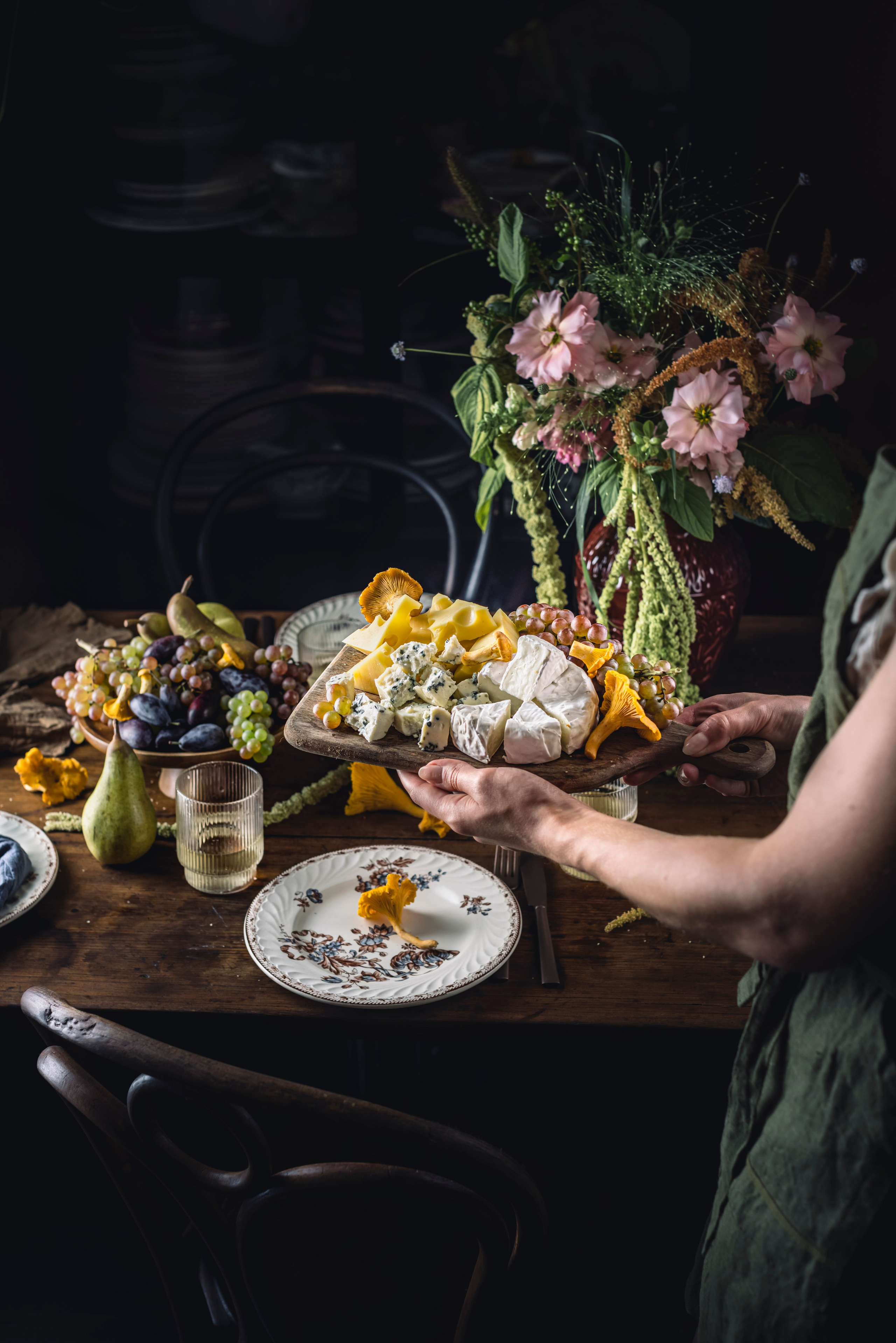Киш с лисичками сервировка. Foodie Stories (гастрономические истории) рекламная фуд-фотосъёмка, Москва