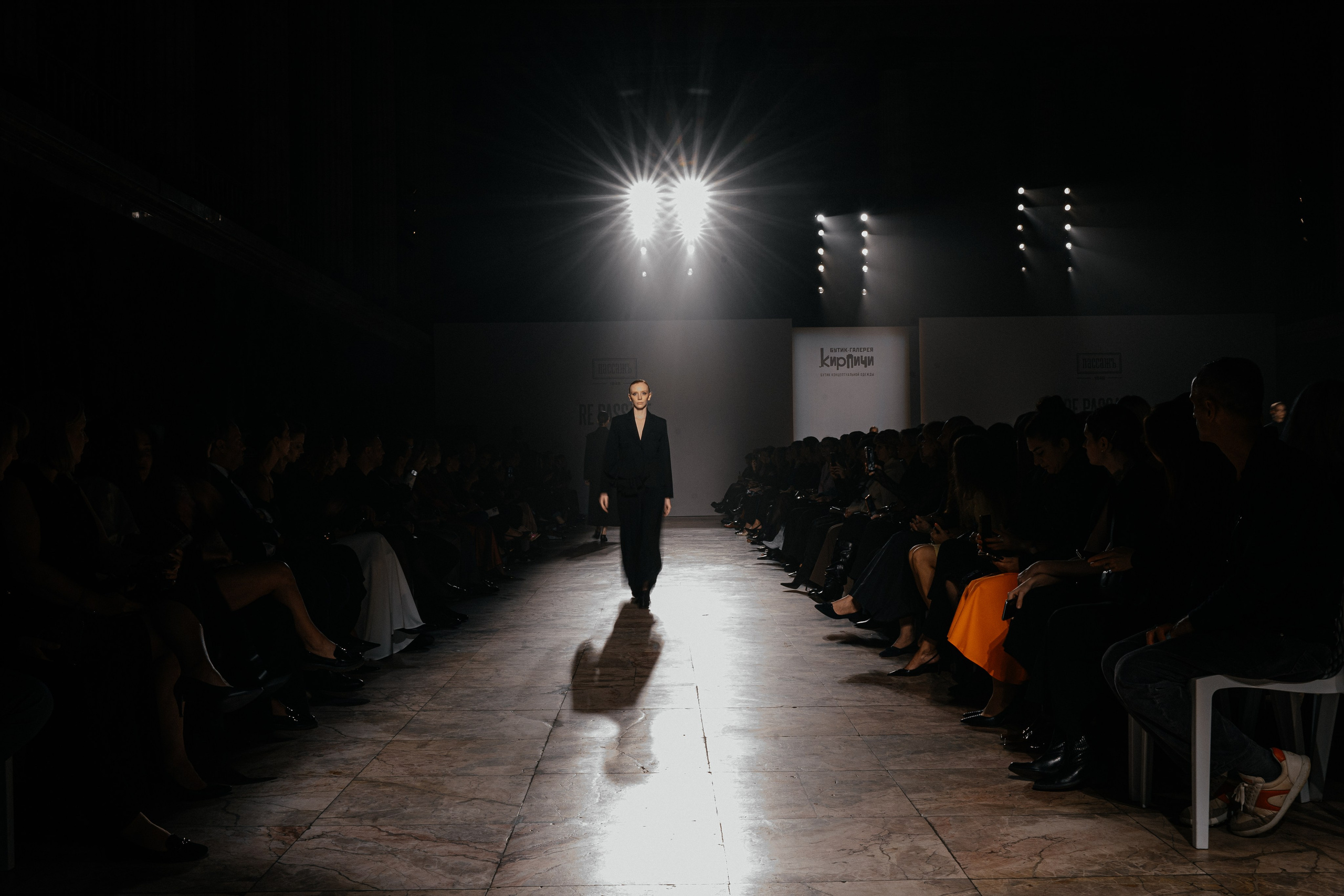 Показ Кирпичи. Коммерческий фотограф в Санкт-Петербурге Анна Кобзарь