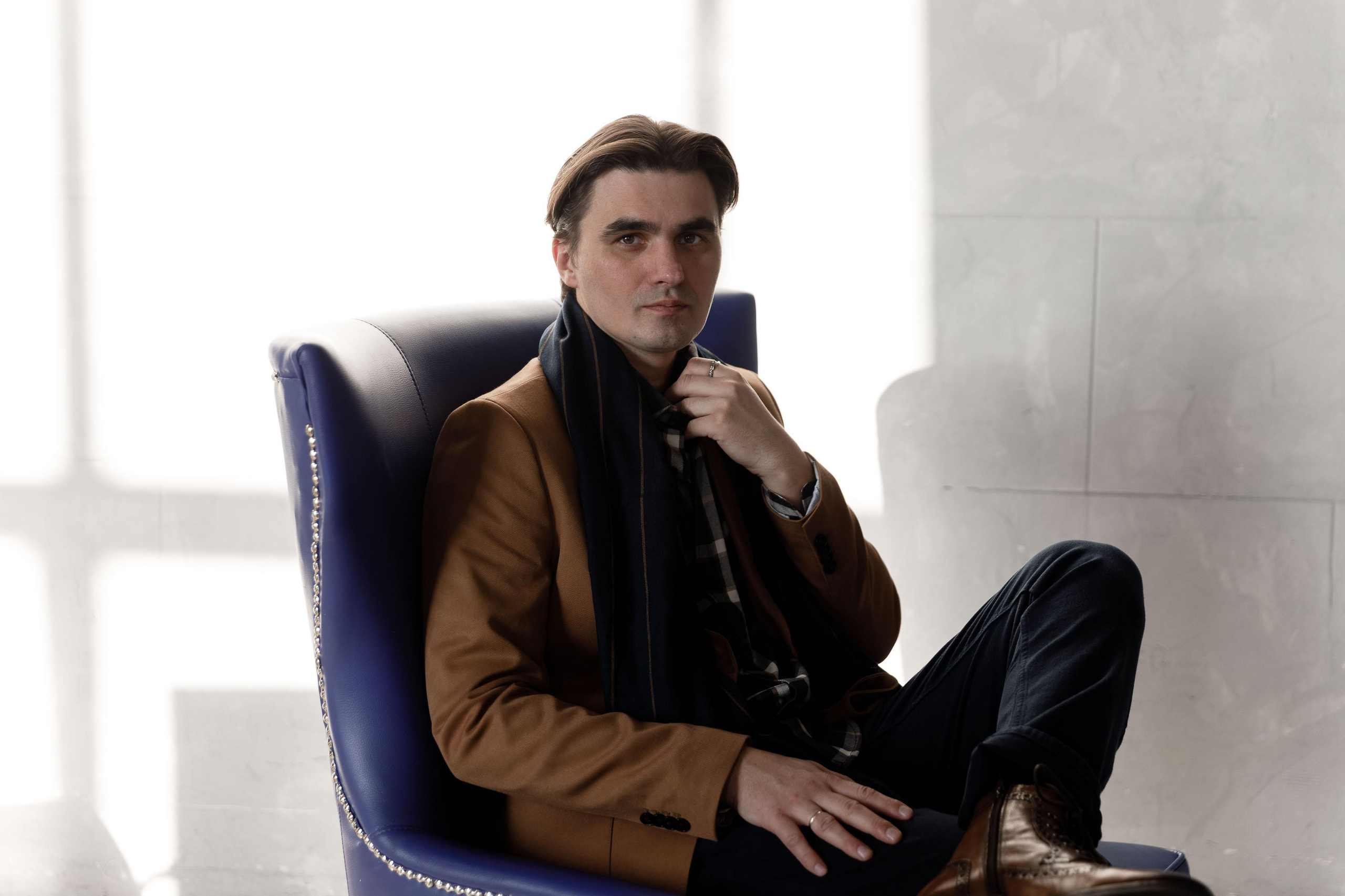 Алексей Гущин. Главная