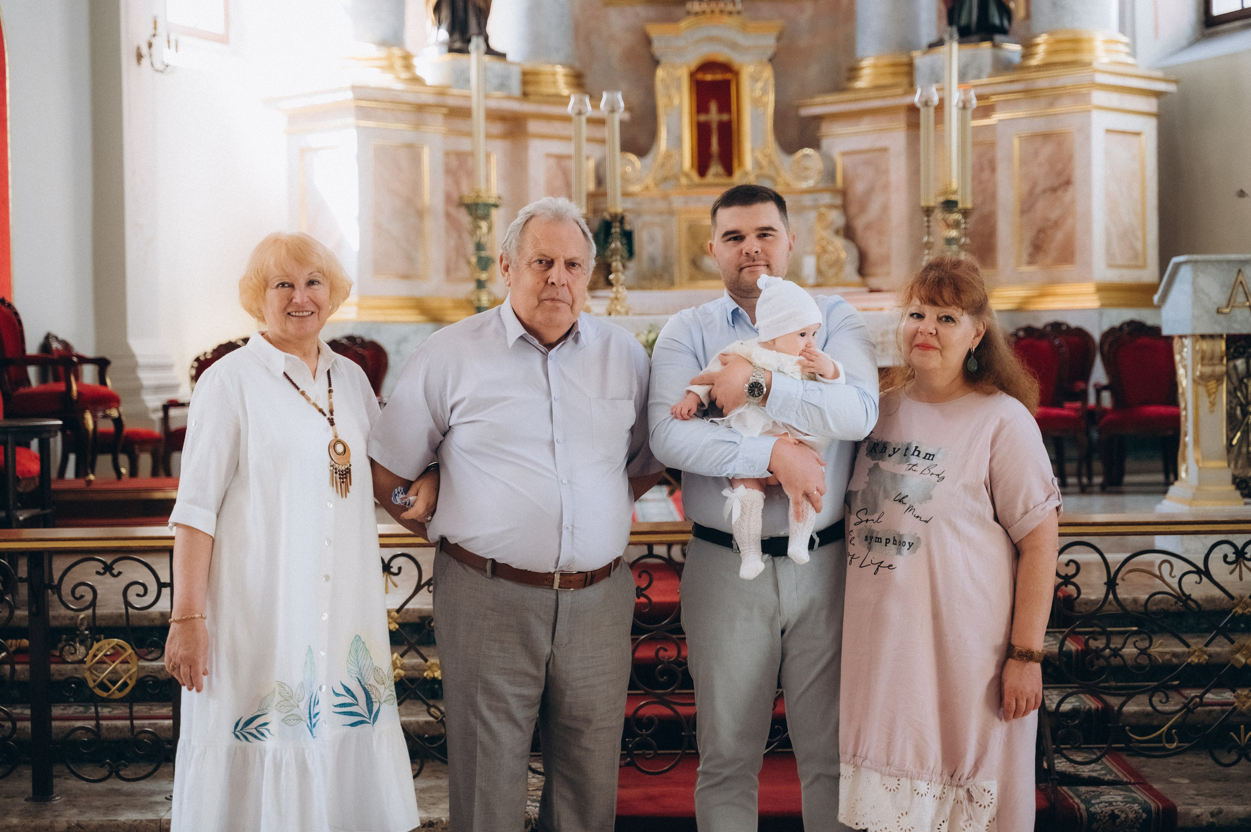 Крещение Василисы Архикафедральный костел Имени Пресвятой Девы Марии. Семейный фотограф в Минске Дарья Дреко