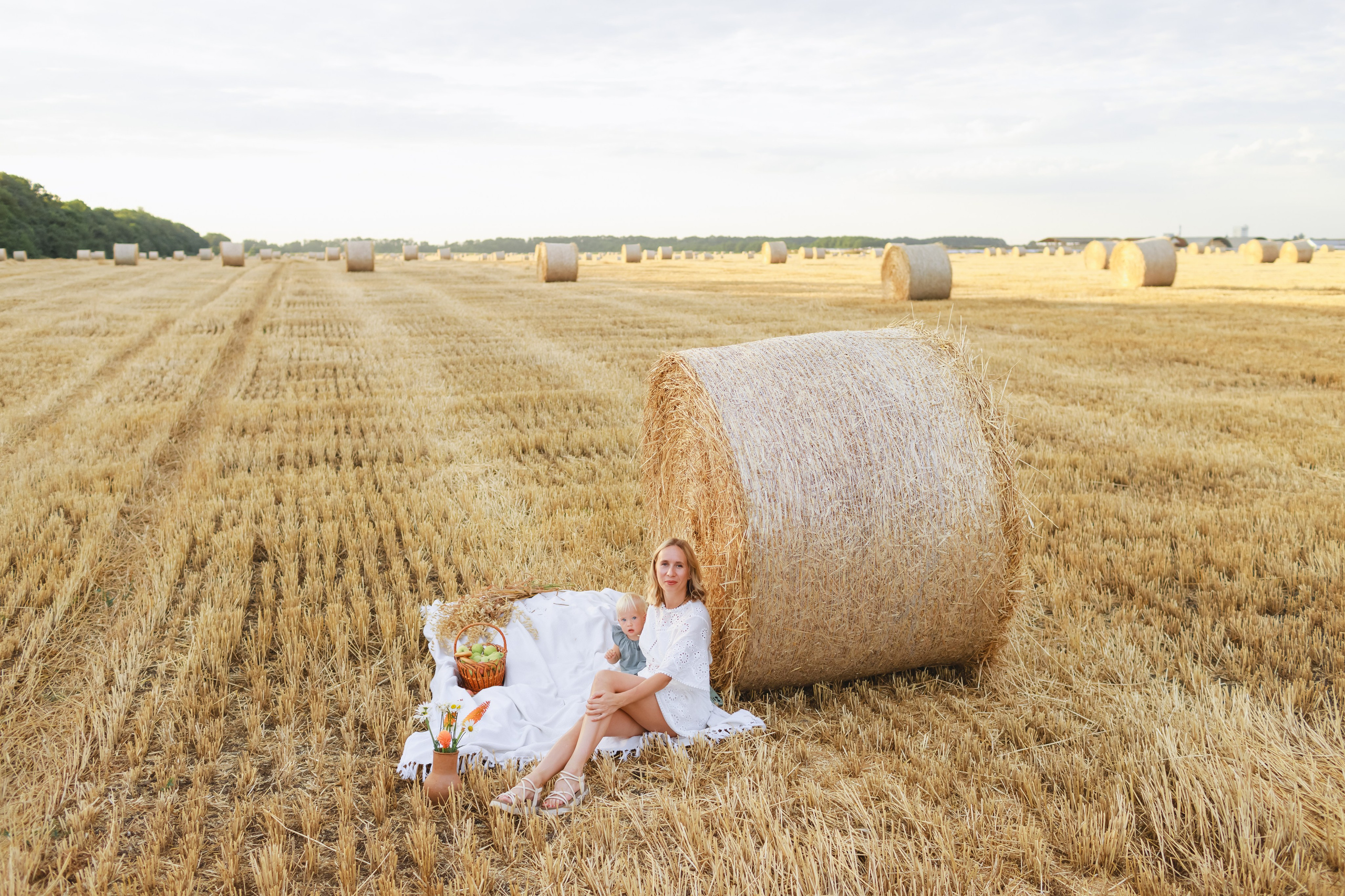 В стогах. Детский и семейный фотограф в Краснодаре Альбина Морозова