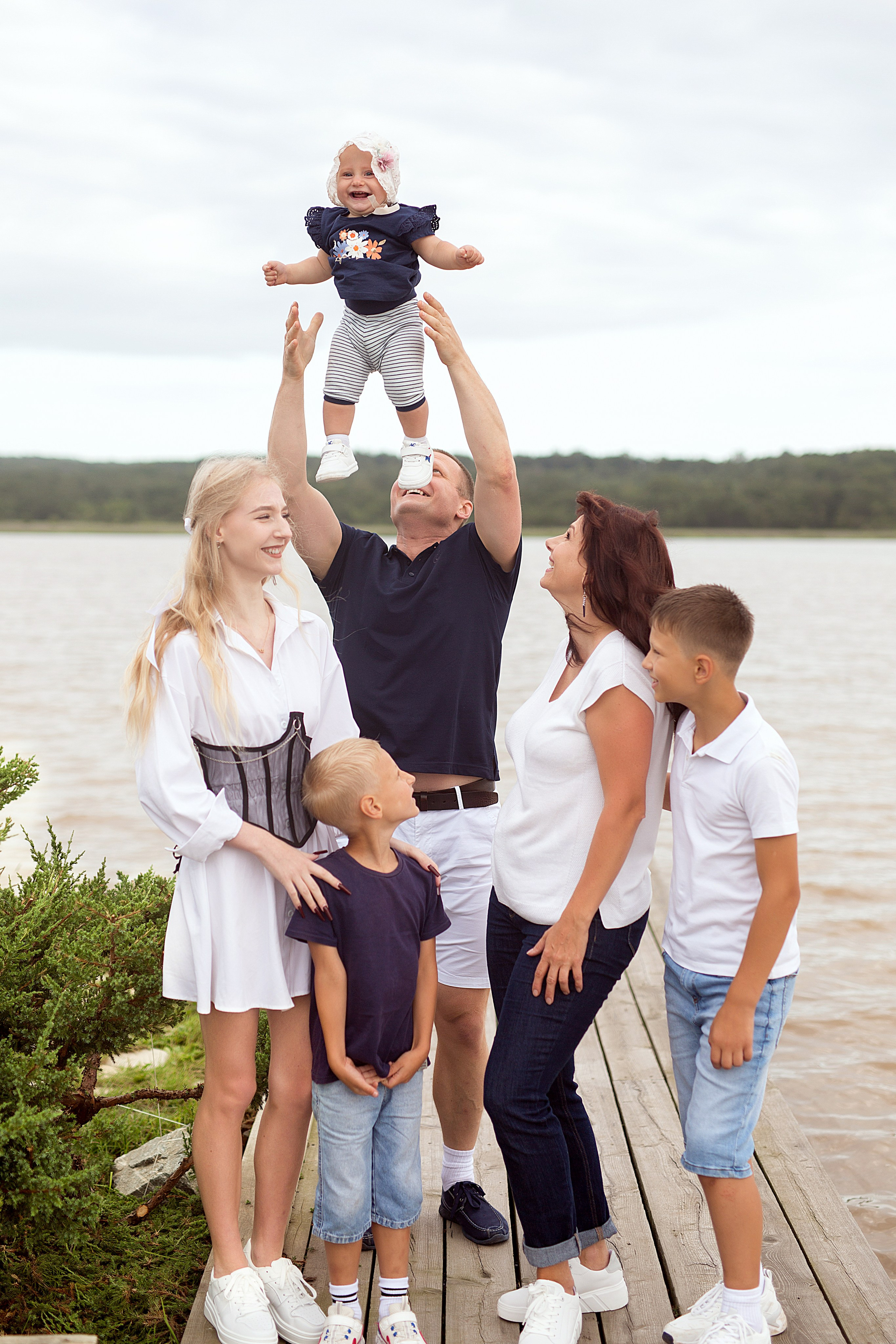 Семейная прогулка у моря. Людмила Далидович топовый семейный фотограф Находка/Владивосток