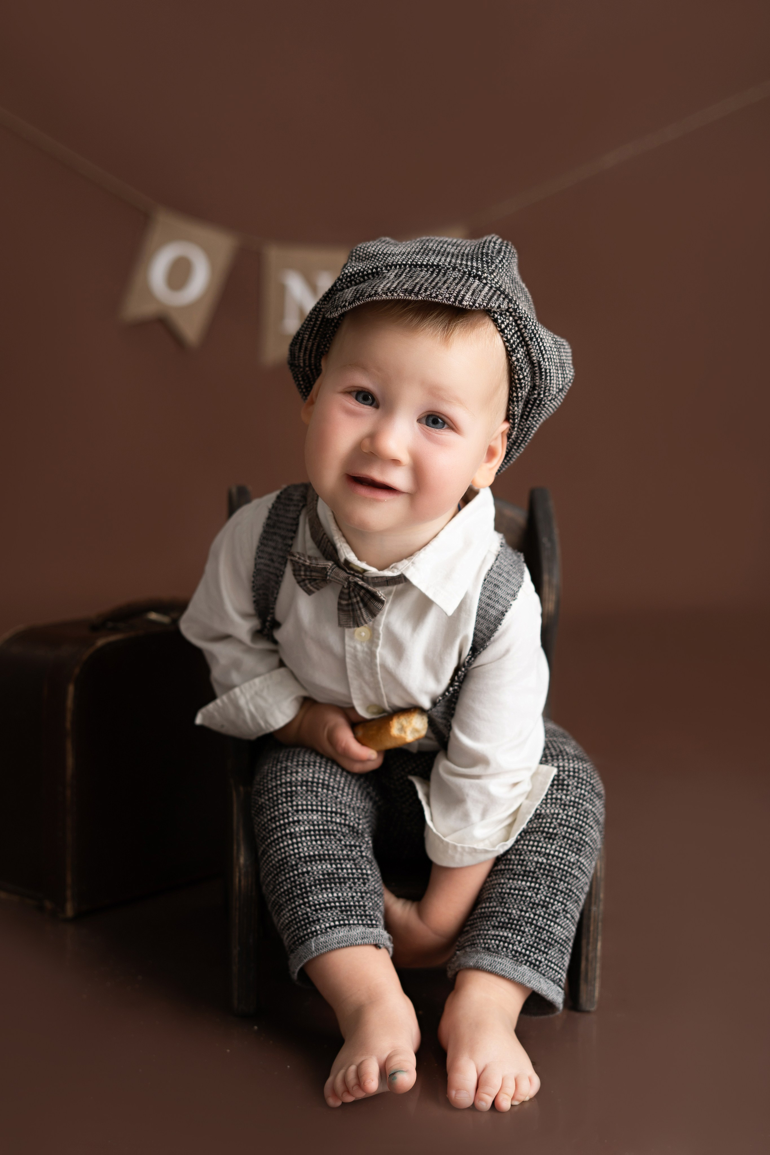 Марк. Фотограф новорождённых в Минске. Годик под ключ