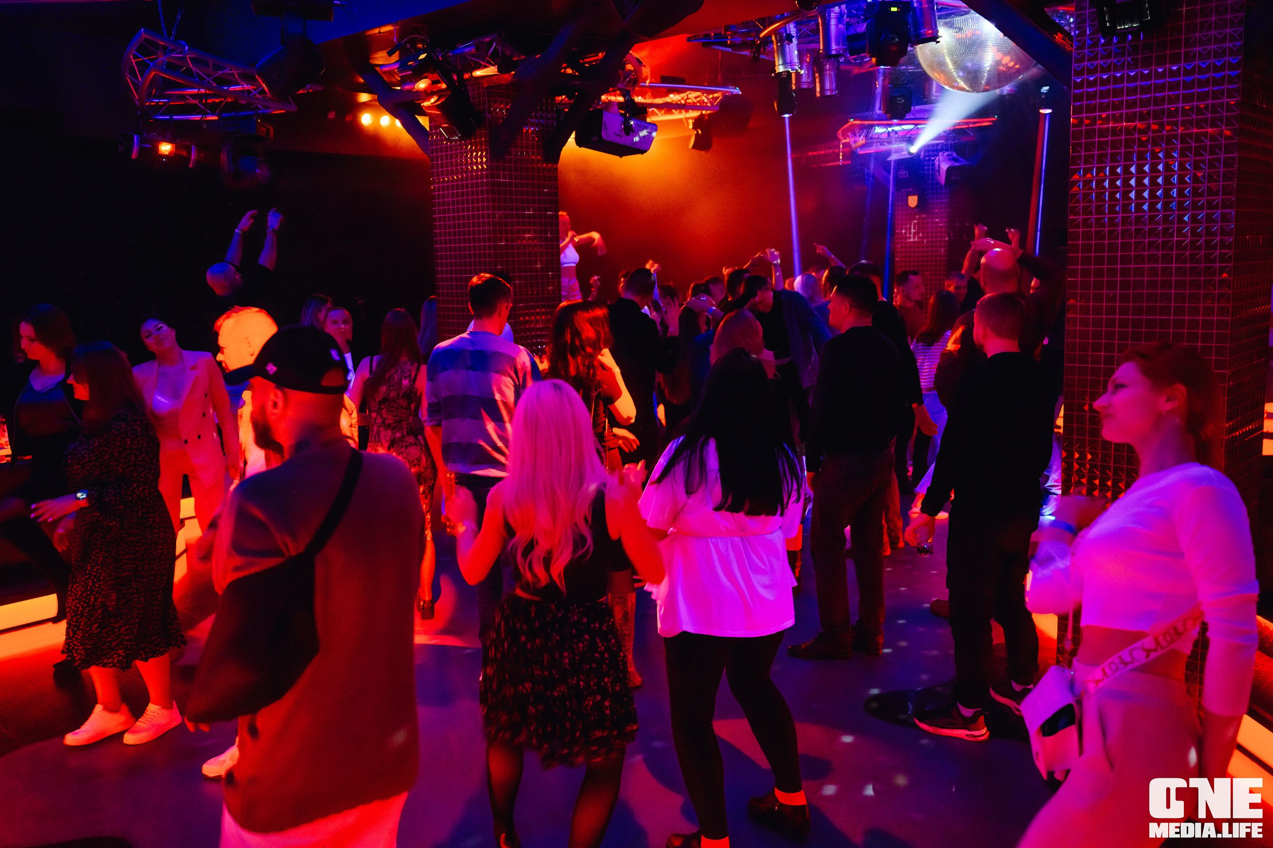 Фоторепортаж из РК Планета. One Media Life: фоторепортажи, фотоотчеты с мероприятий и заведений