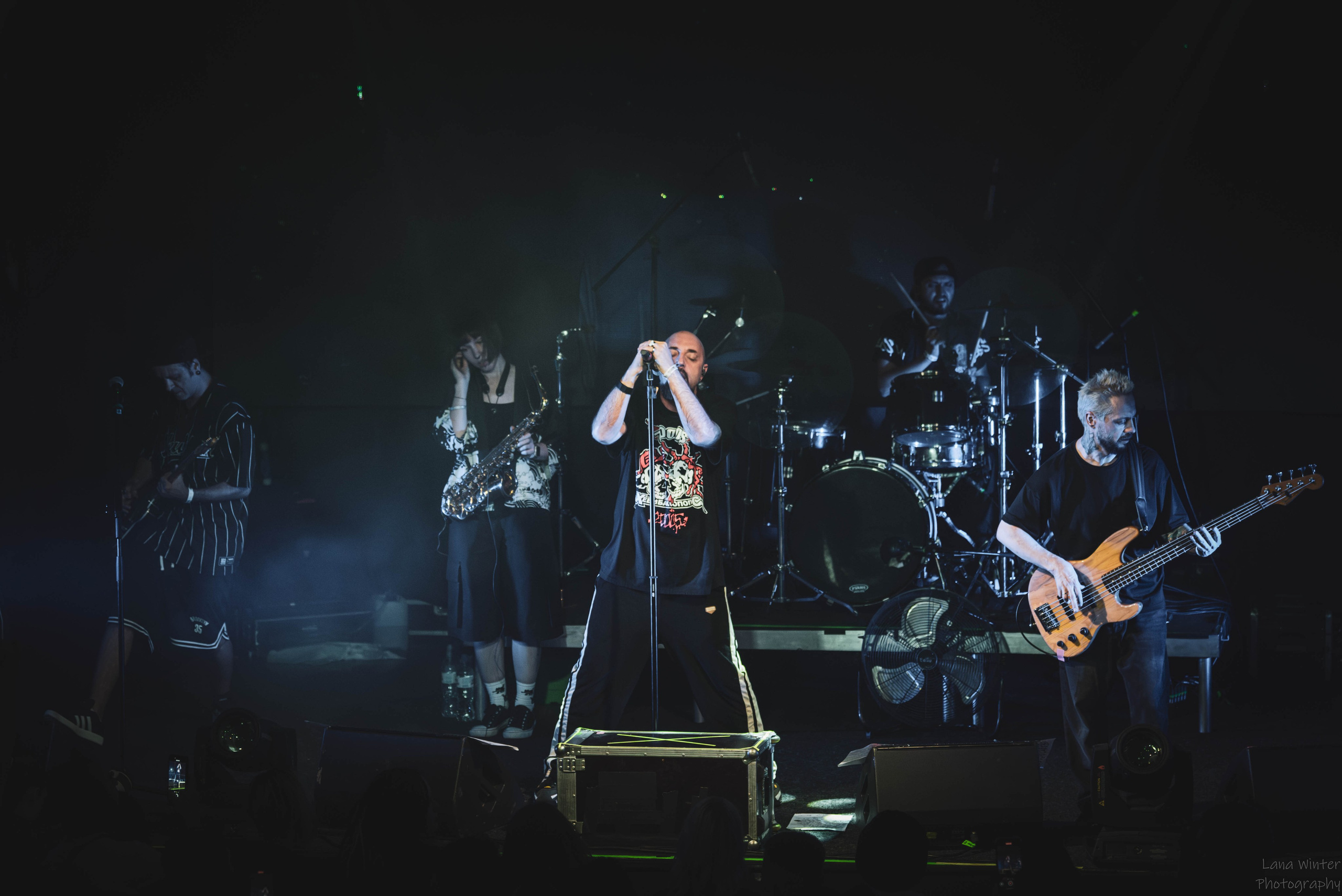 7000$ (29 июня 2025 года, Москва, клуб Урбан). Фотограф Светлана Блинова, Москва и Московская область