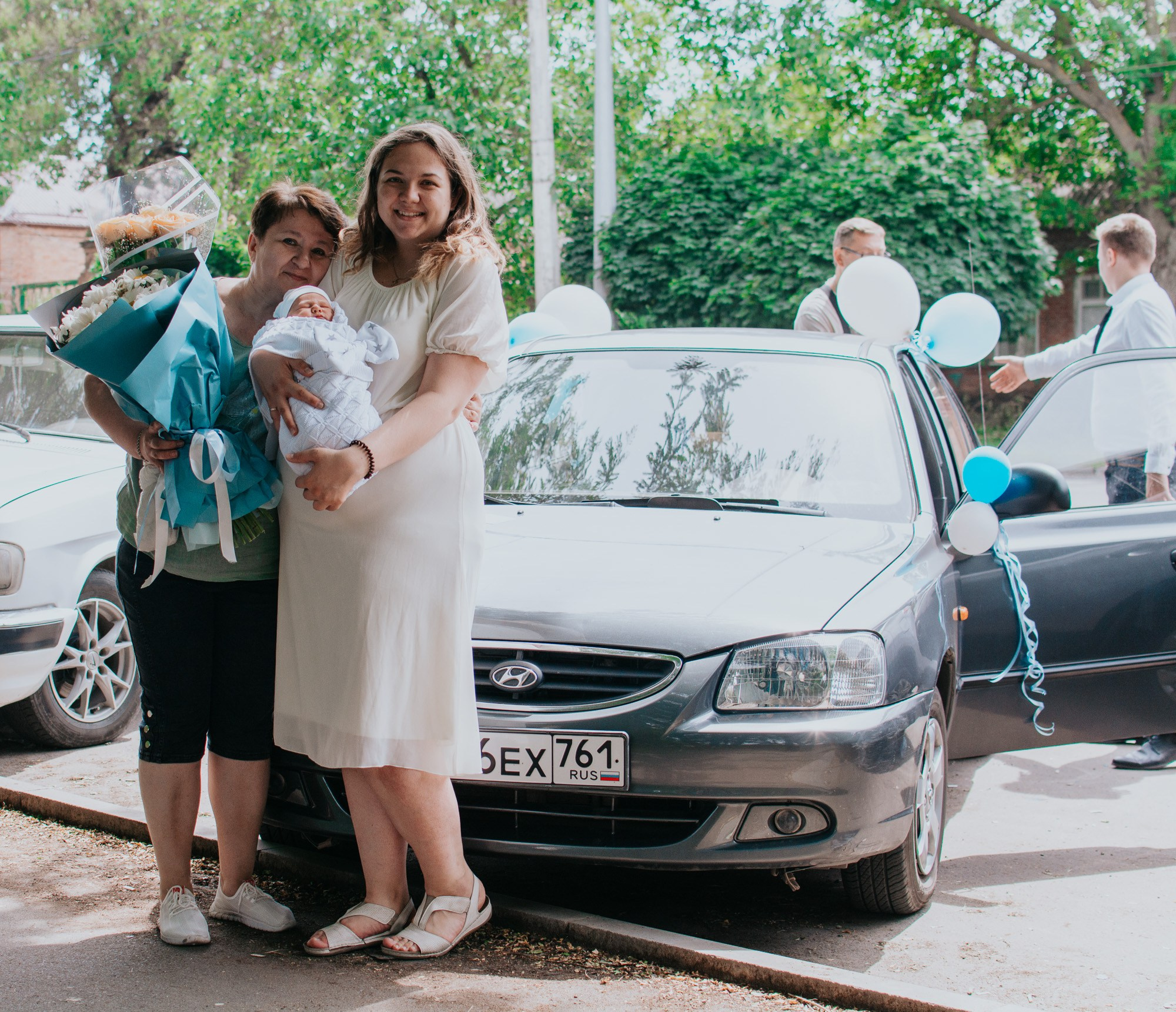 Выписка из роддома. Фотограф Ростов-на-Дону | фототерапевт