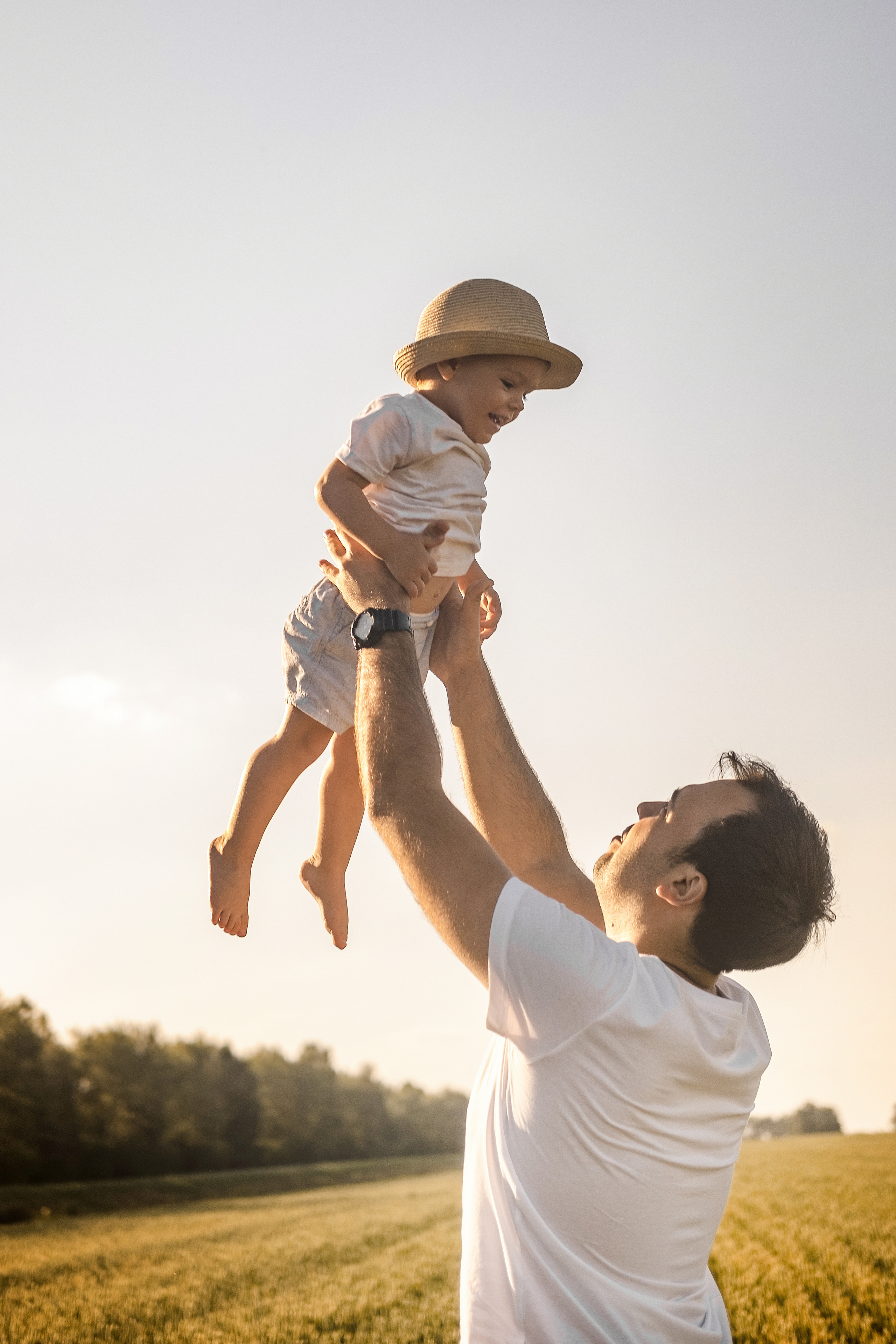 Сава в поле). Свадебный и семейный фотограф в Новосибирске, Санкт-Петербурге, Москве