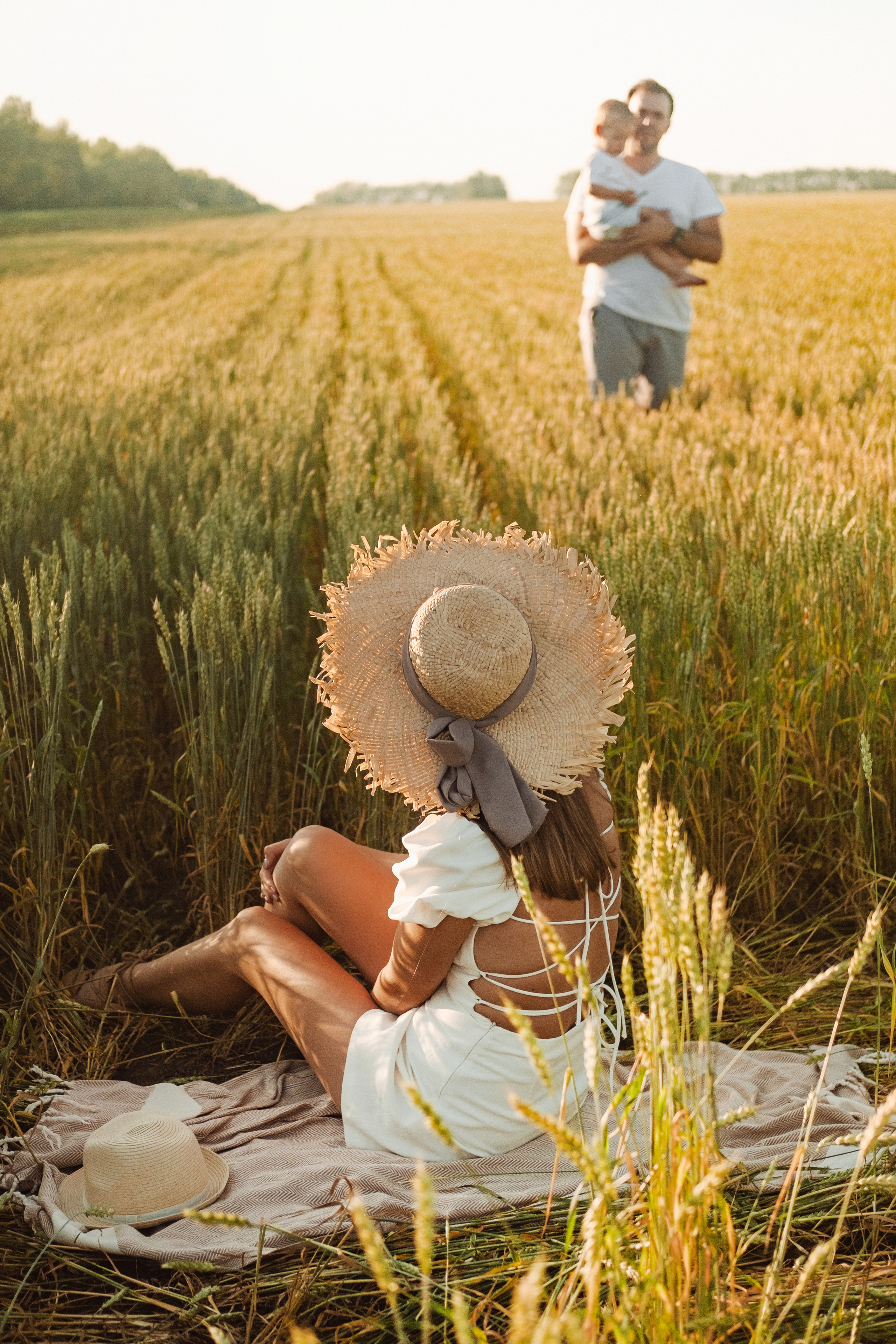 Сава в поле). Свадебный и семейный фотограф в Новосибирске, Санкт-Петербурге, Москве