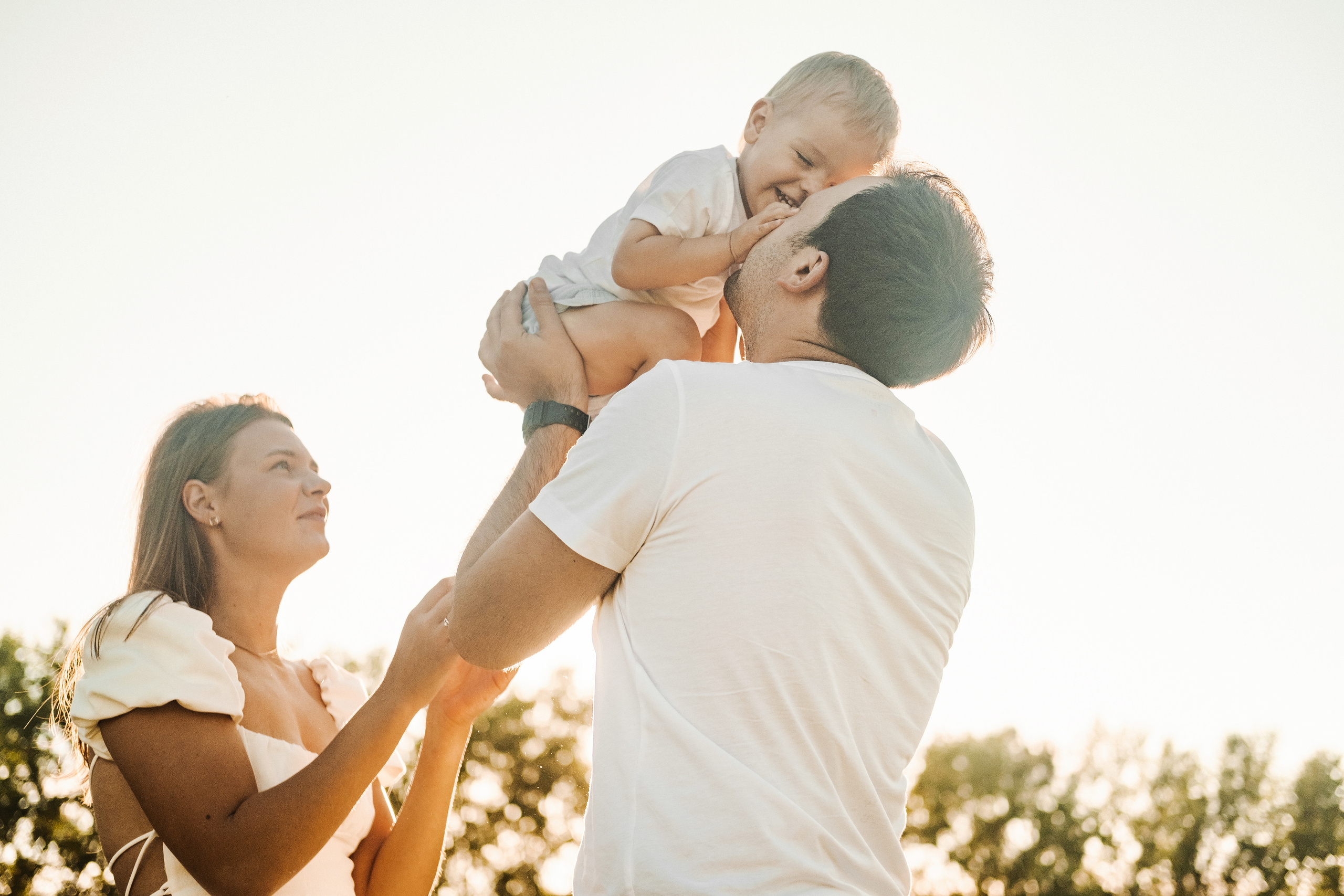 Сава в поле). Свадебный и семейный фотограф в Новосибирске, Санкт-Петербурге, Москве