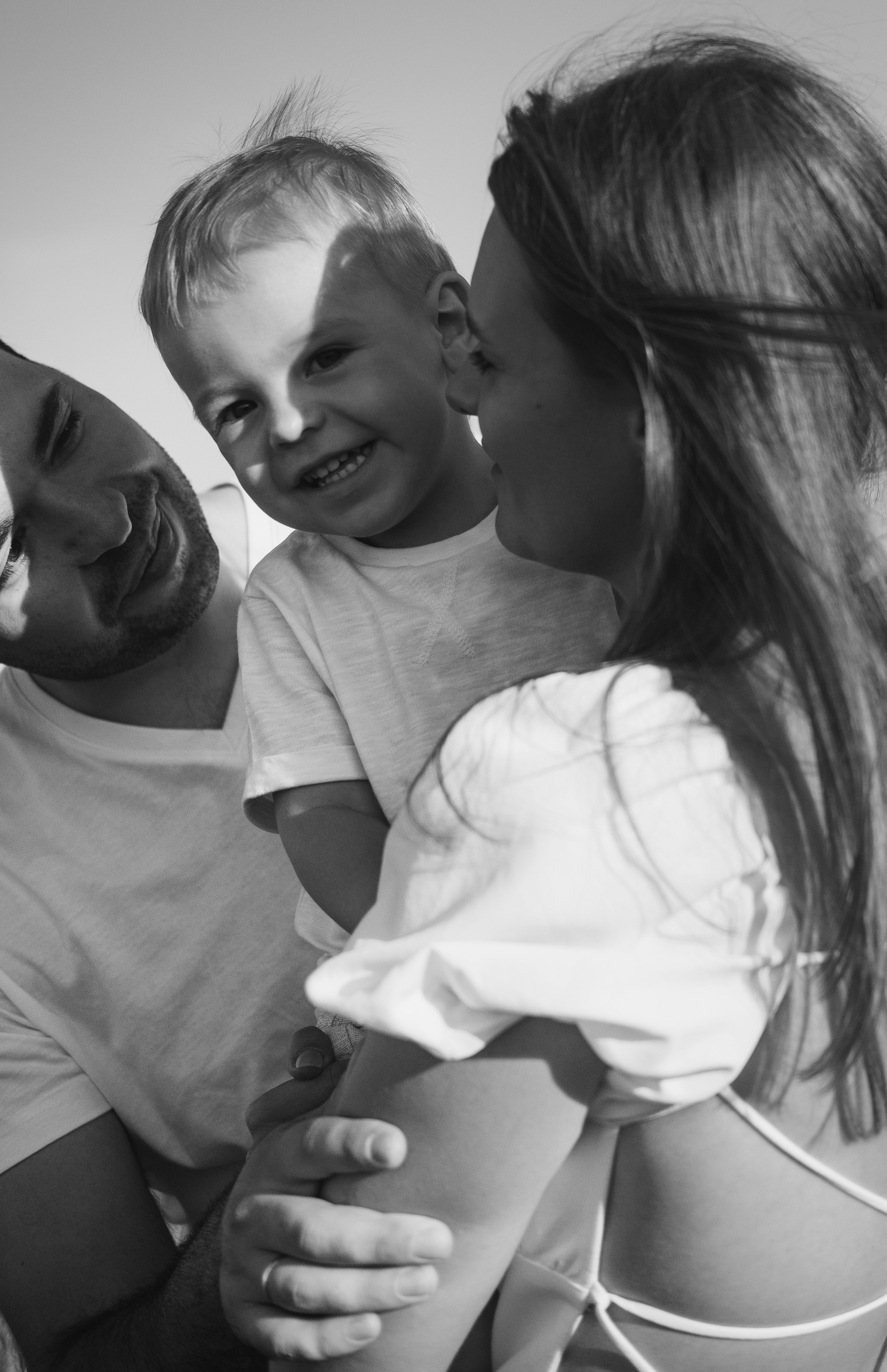 Сава в поле). Свадебный и семейный фотограф в Новосибирске, Санкт-Петербурге, Москве