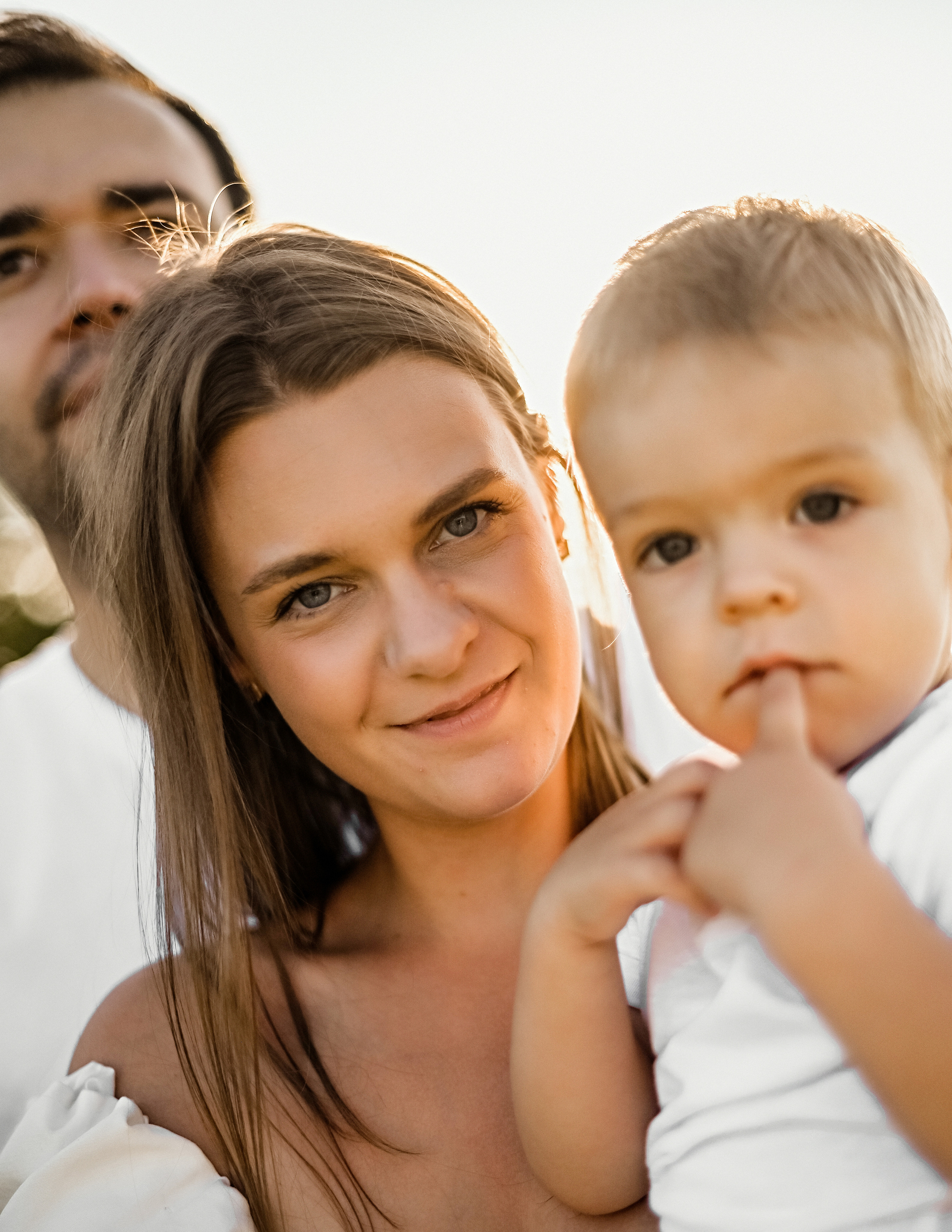 Сава в поле). Свадебный и семейный фотограф в Новосибирске, Санкт-Петербурге, Москве