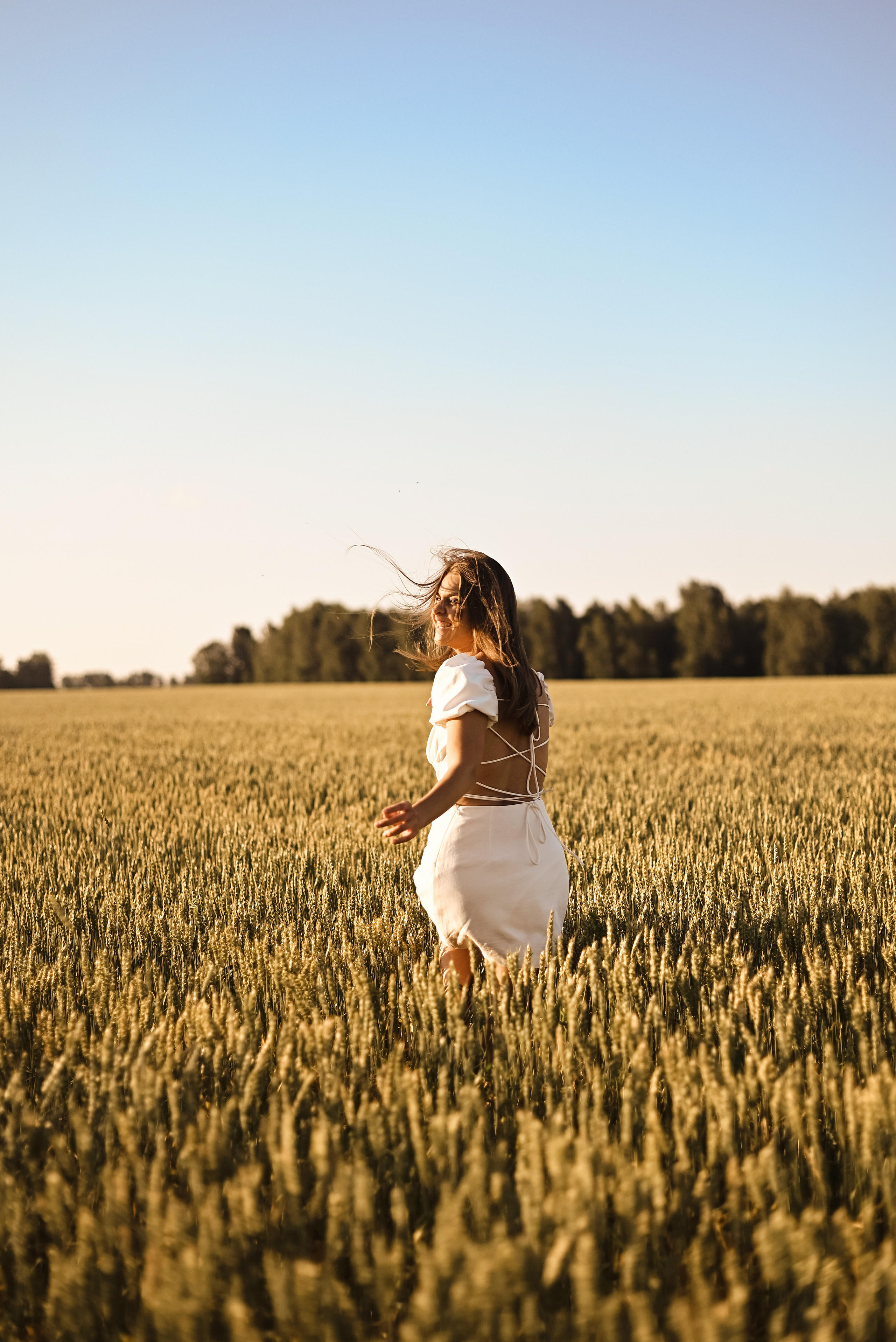 Сава в поле). Свадебный и семейный фотограф в Новосибирске, Санкт-Петербурге, Москве