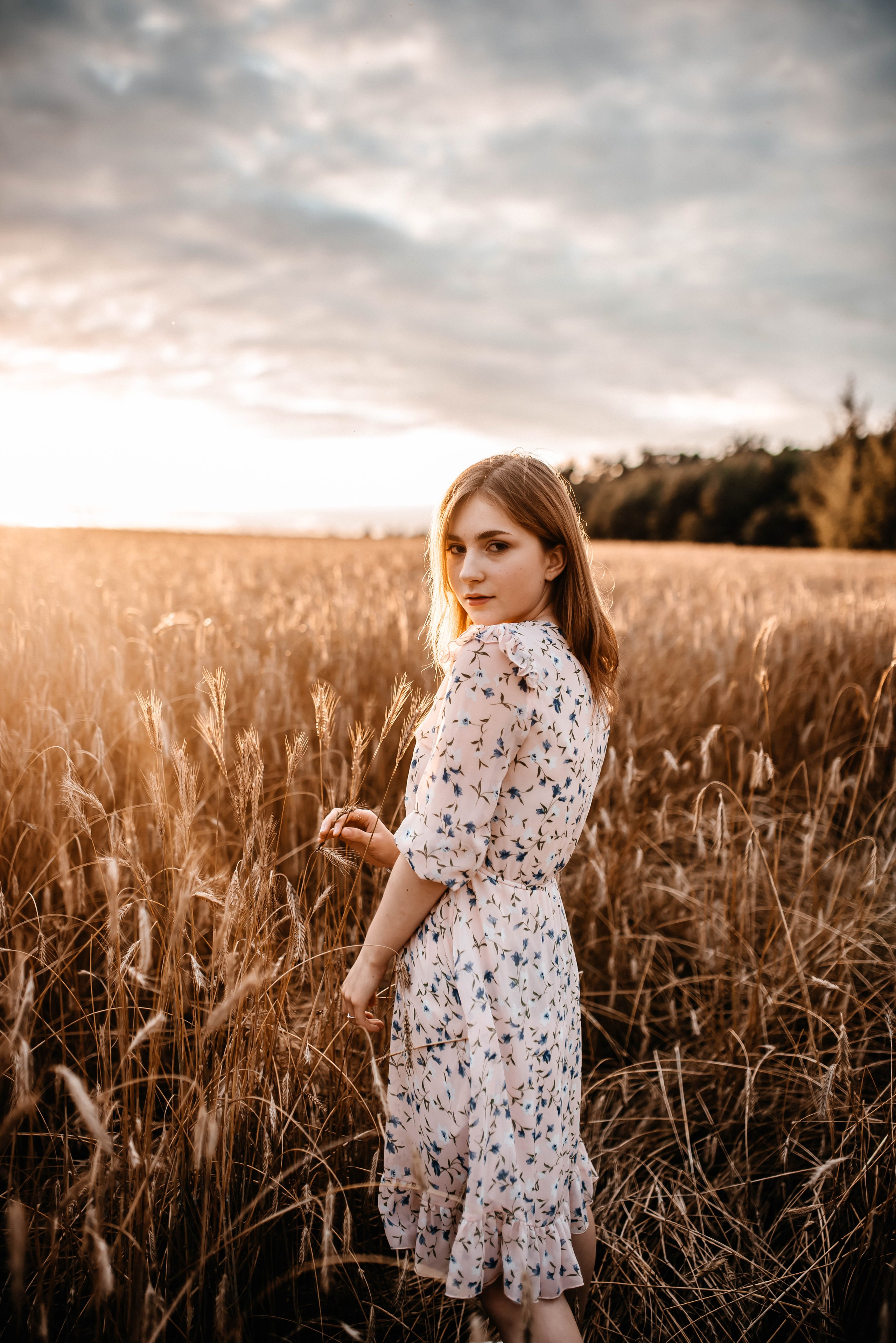 Маша, лето, закат. Главная