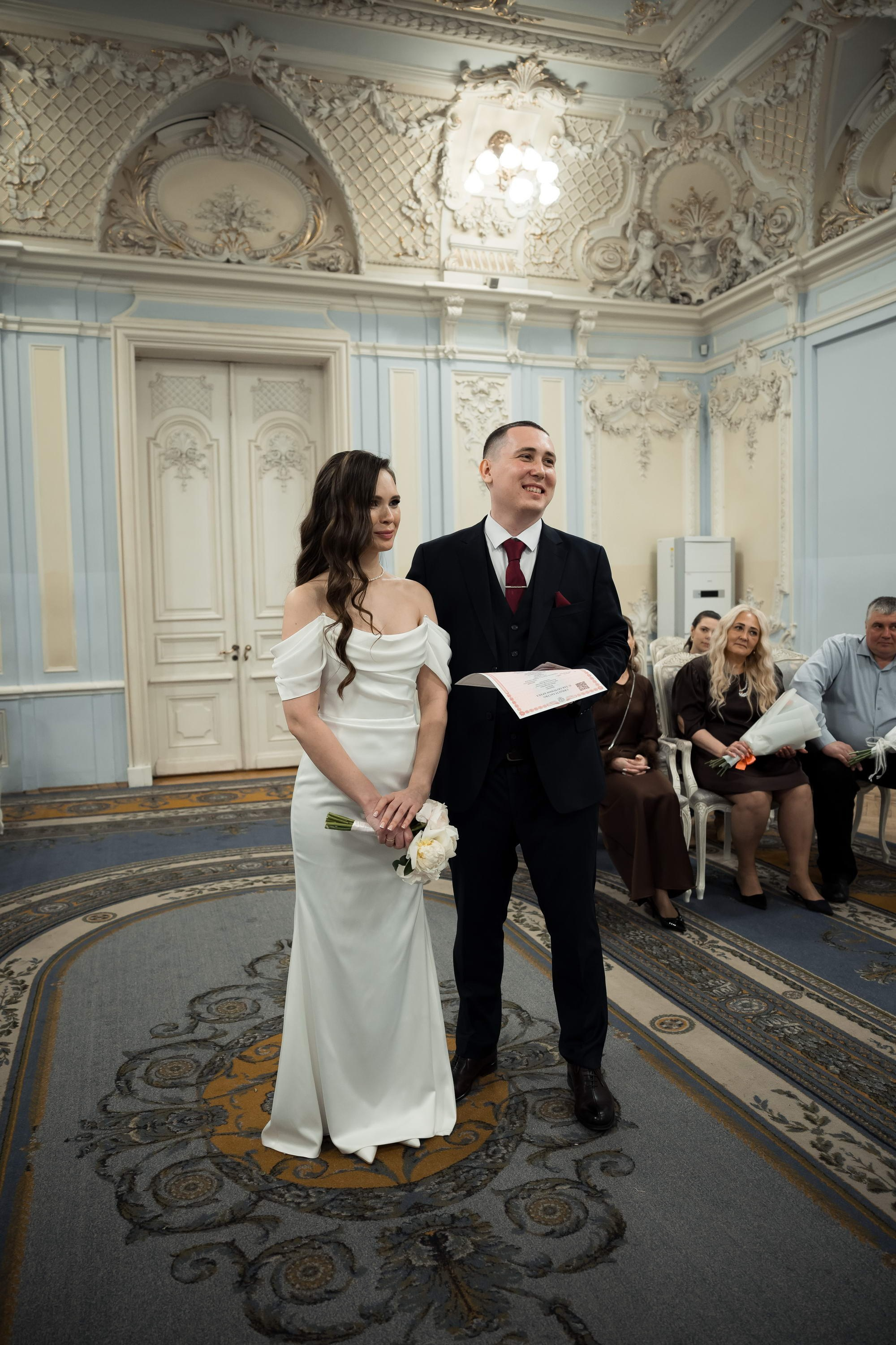 Свадебная фотосессия на Фурштатской. Свадебный фотограф Игорь Брундасов 8PHOTO на свадьбу венчание загс СПб