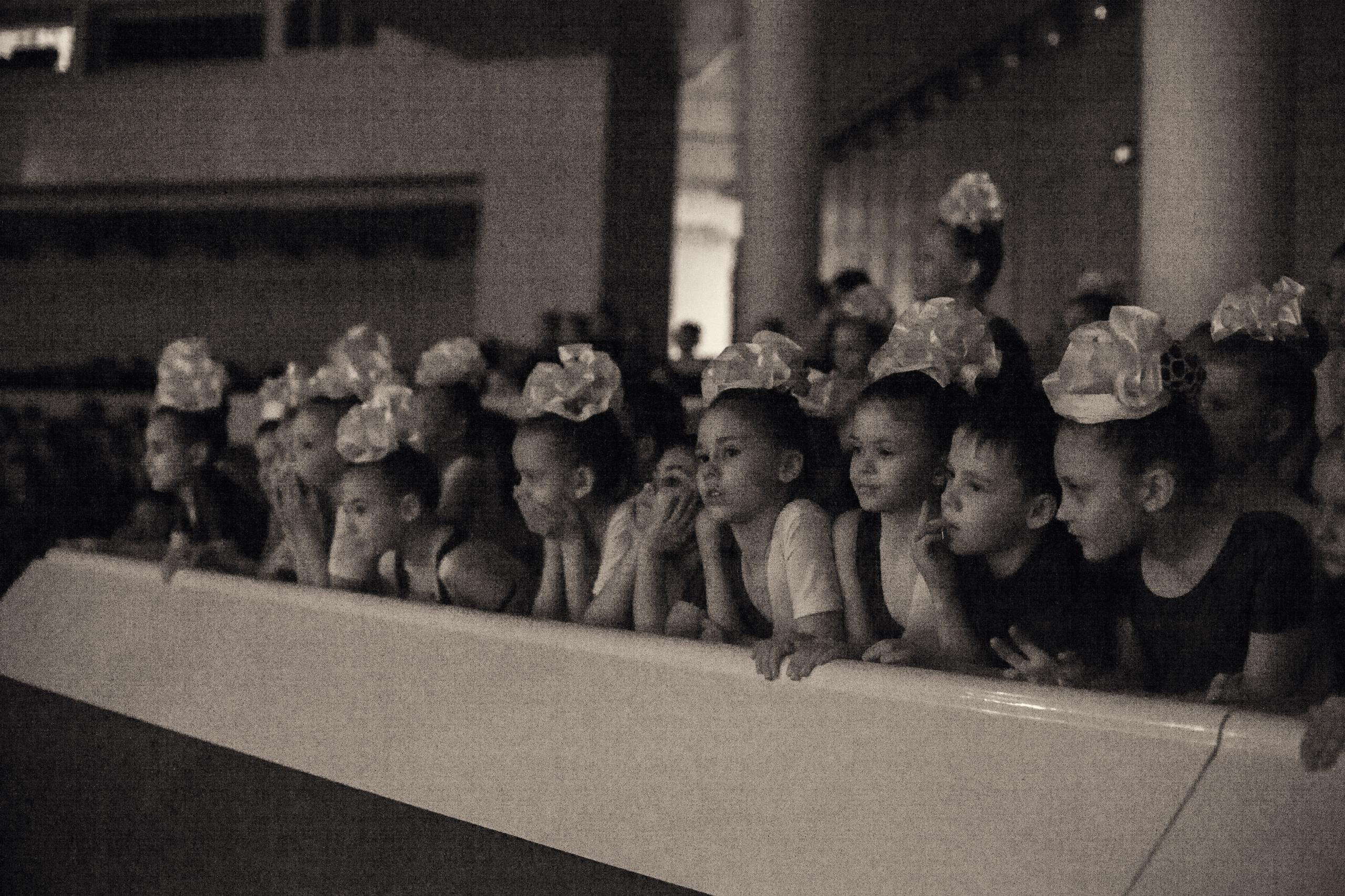 Закулисье первого отчётного концерта. Семейный и детский фотограф во Всеволосжке Людмила Квасова