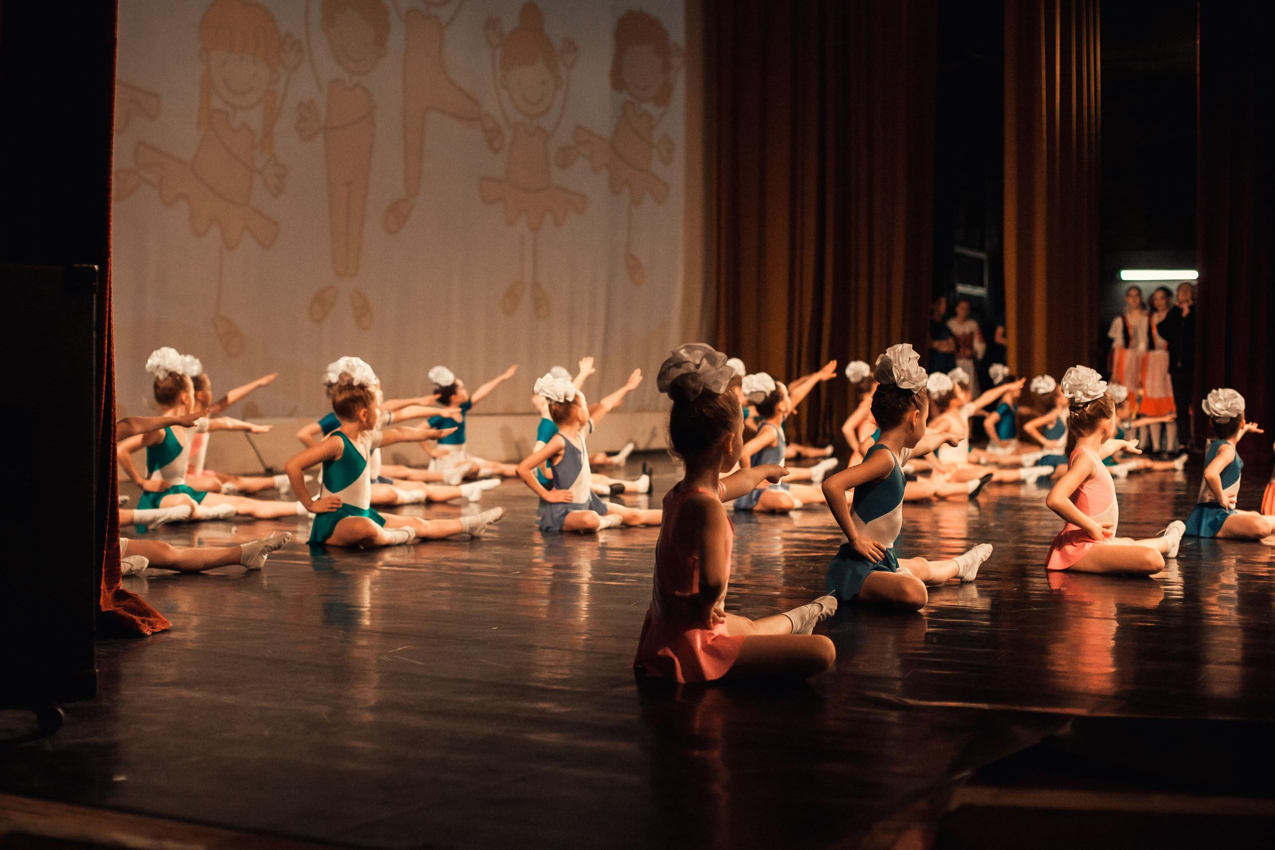 Закулисье первого отчётного концерта. Семейный и детский фотограф во Всеволосжке Людмила Квасова