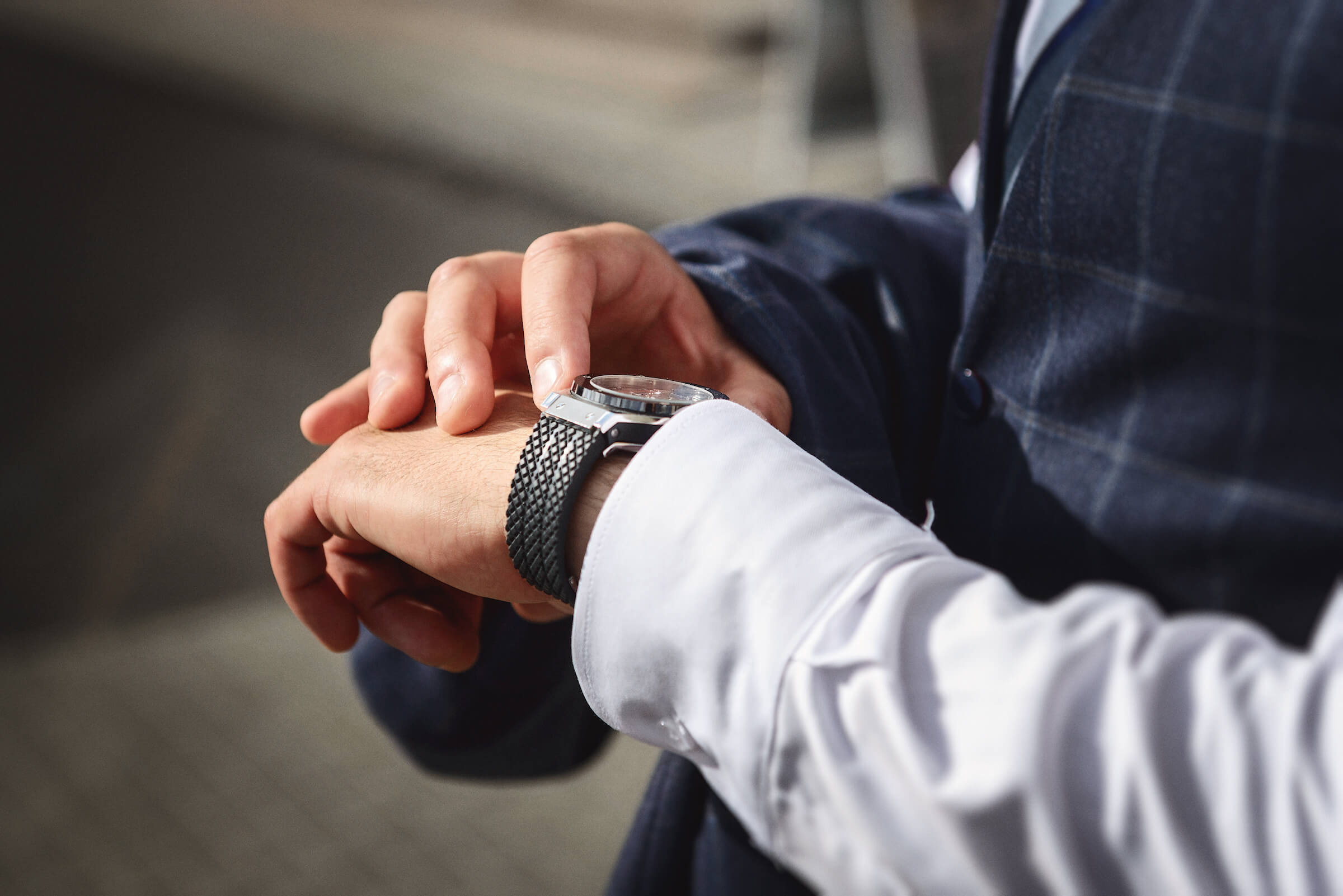 часы, часы на руке