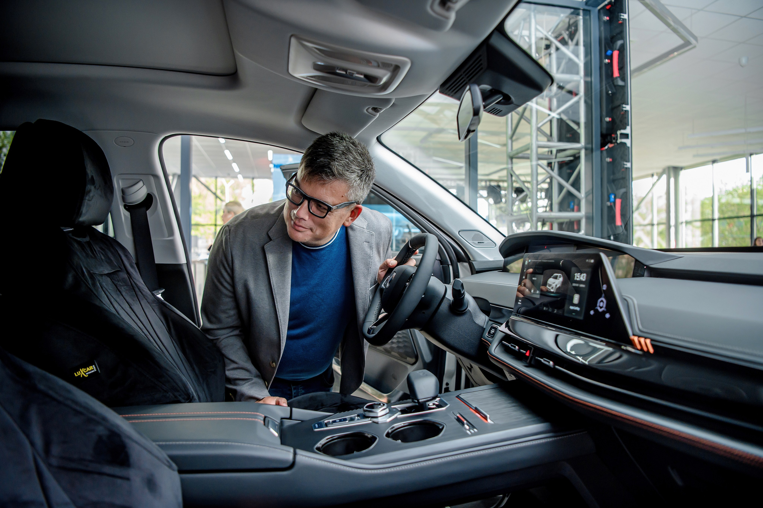 Презентации. Открытия. Елена Северина фотограф, Алматы: репортаж (спорт, концерты, конференции), предметная и фуд-съёмка, портреты, каталоги, фэшн, ретушь