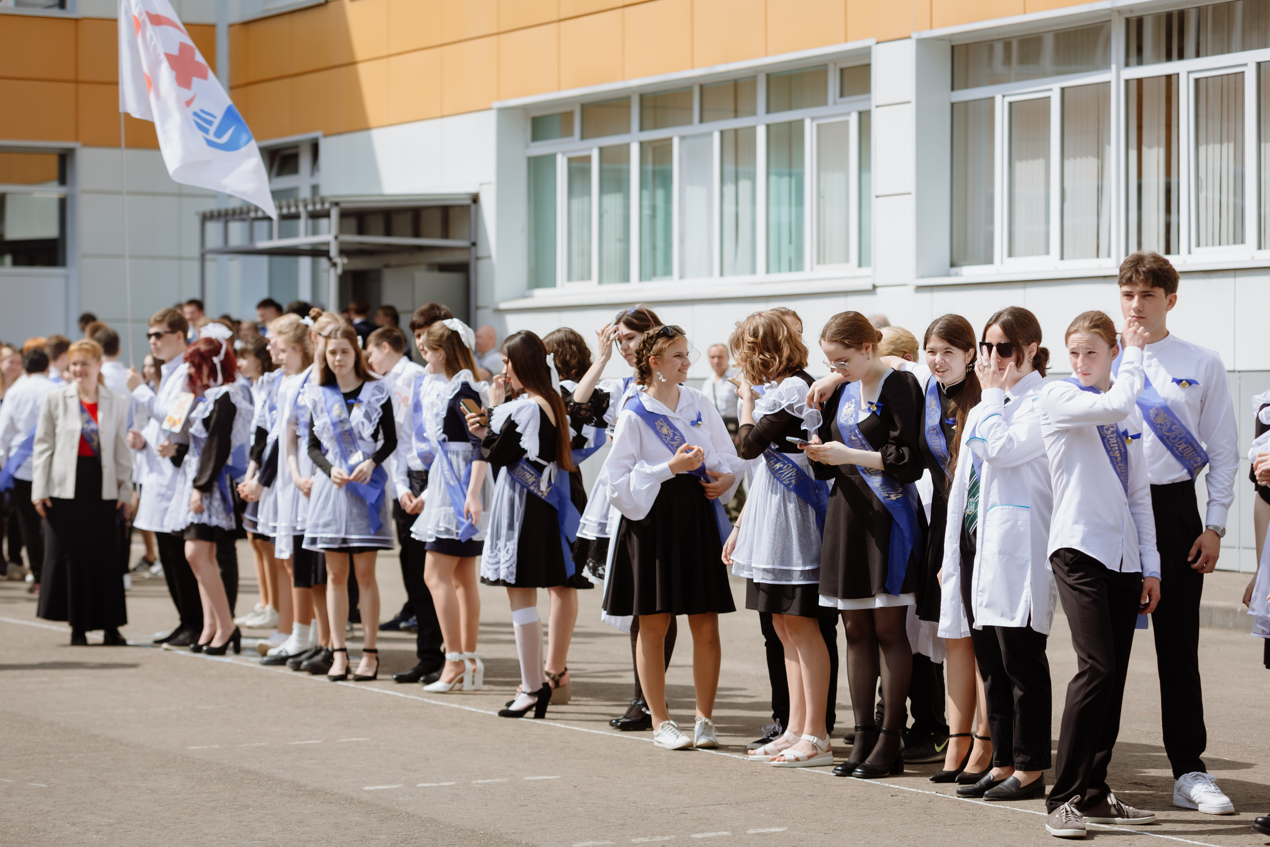 Последний звонок 2024 (3 часа фотосъемки). Профессиональный фотограф Надежда Антонова