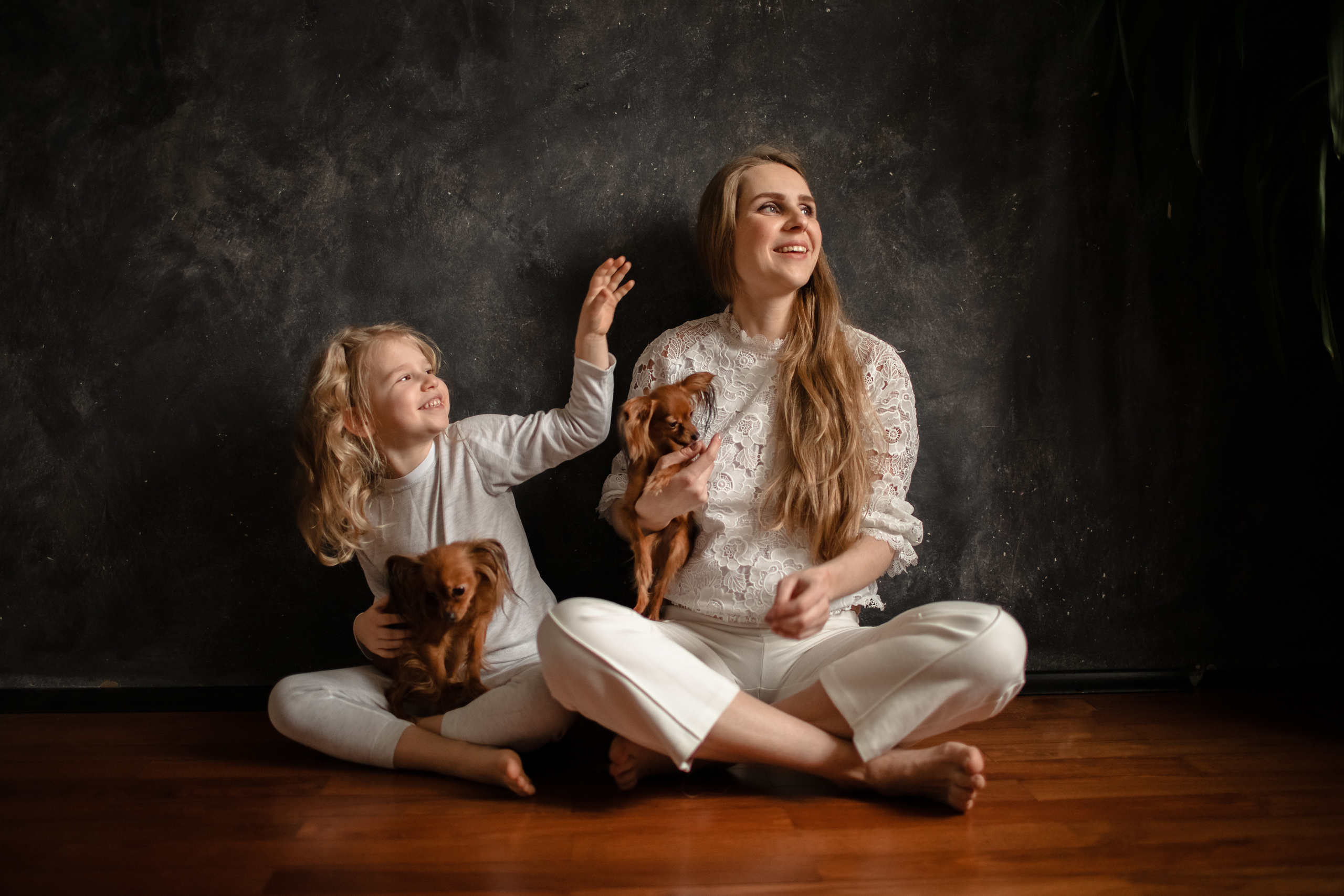 Домашняя съемка. Олеся и Лерочка. Ваша история в фотографиях