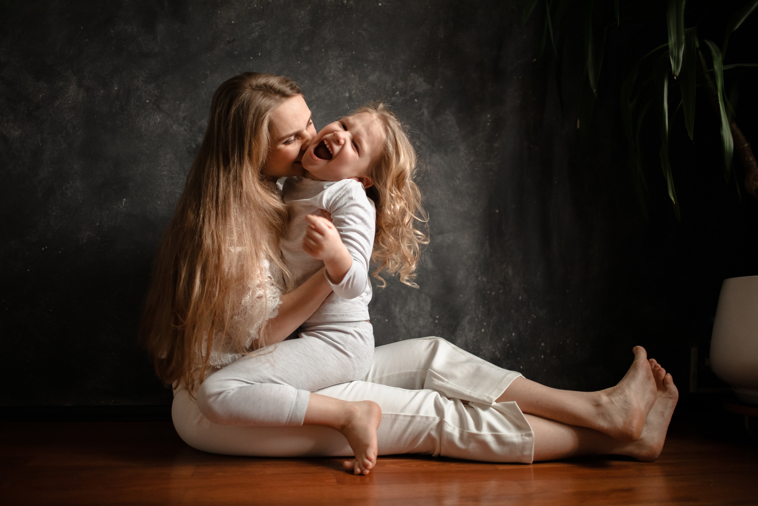 Домашняя съемка. Олеся и Лерочка. Ваша история в фотографиях