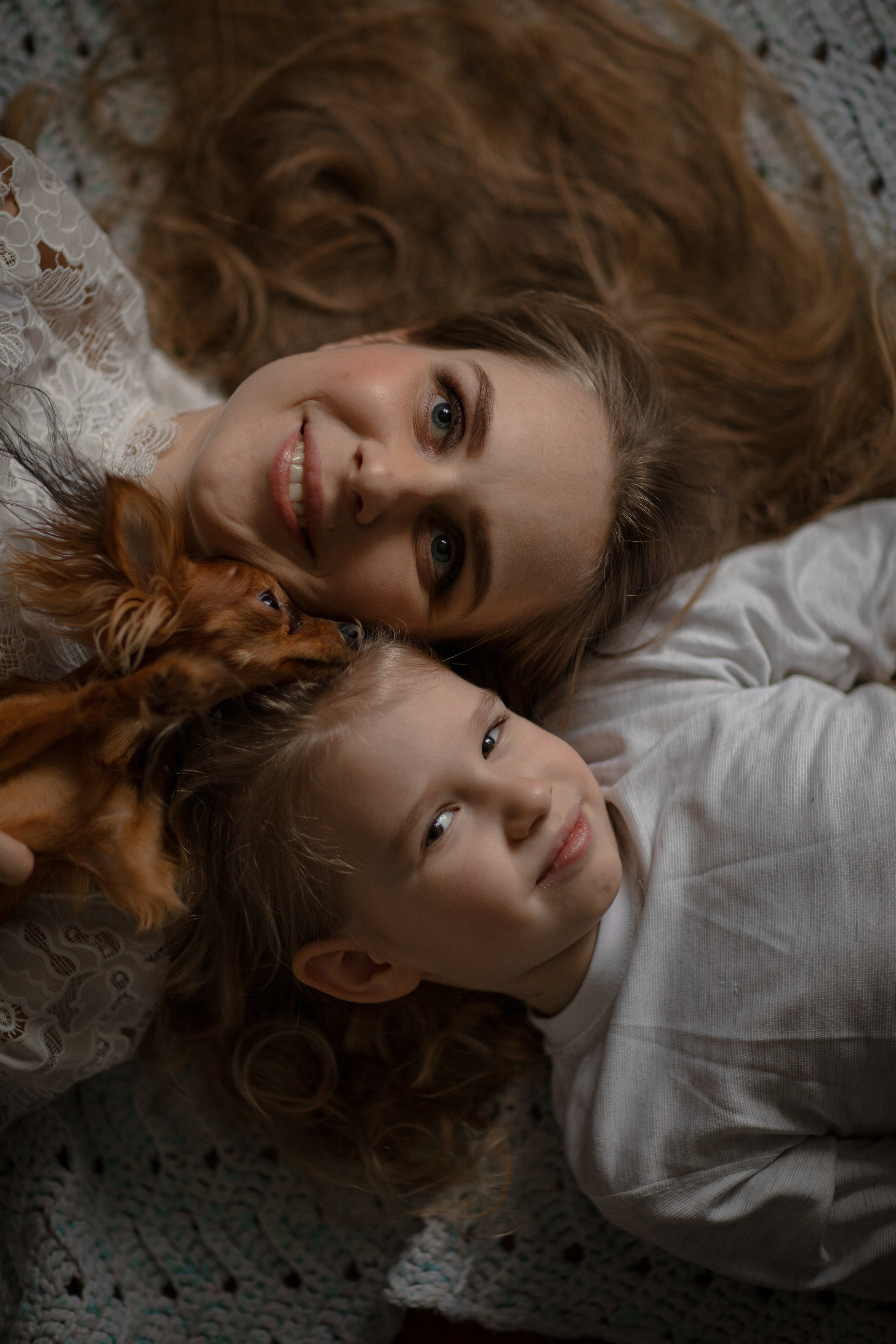 Домашняя съемка. Олеся и Лерочка. Ваша история в фотографиях