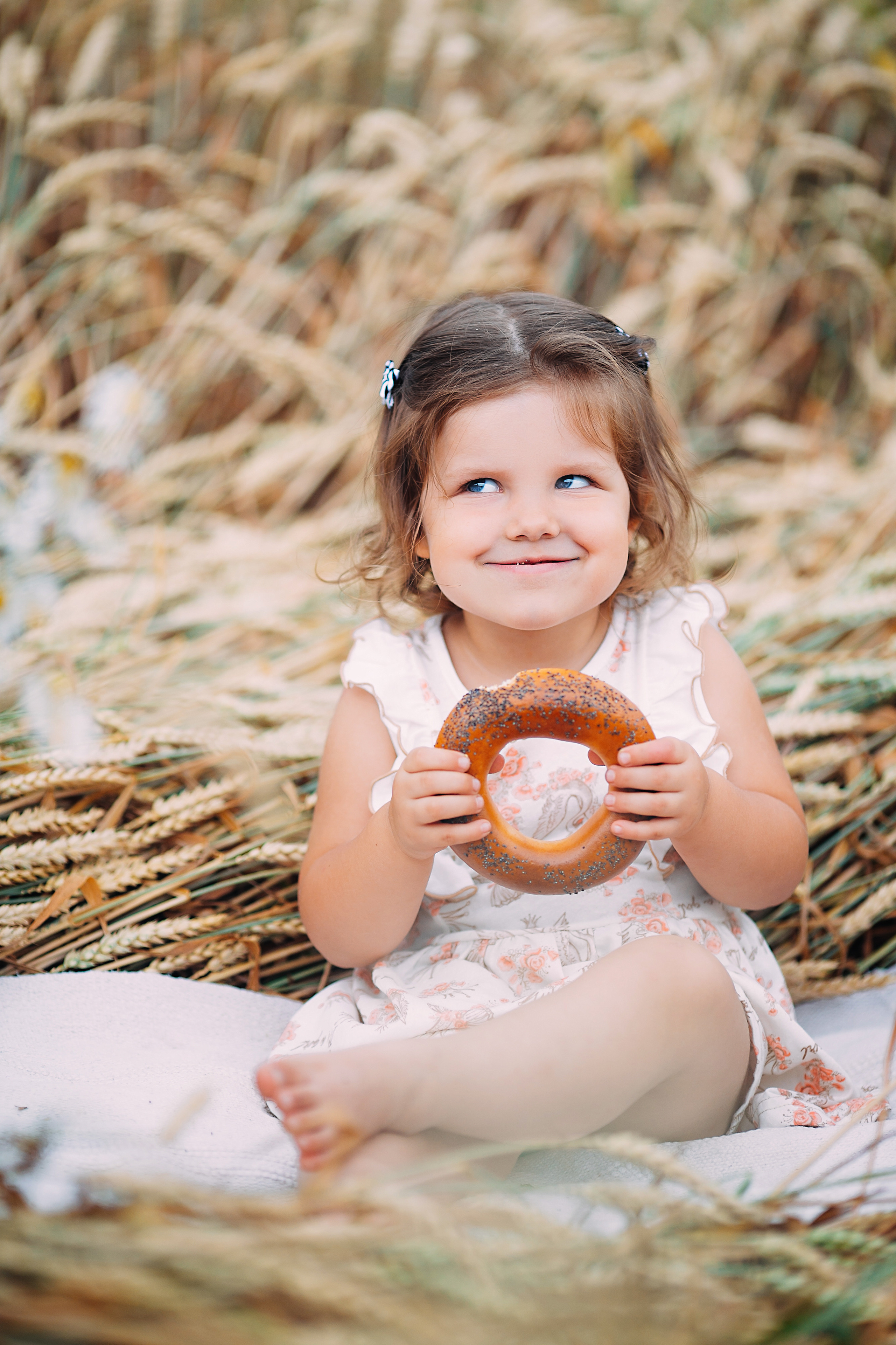 Псковские красоты, пшеничка…. Семейный и детский фотограф в Пскове и Санкт-Петербурге Яна Калинина