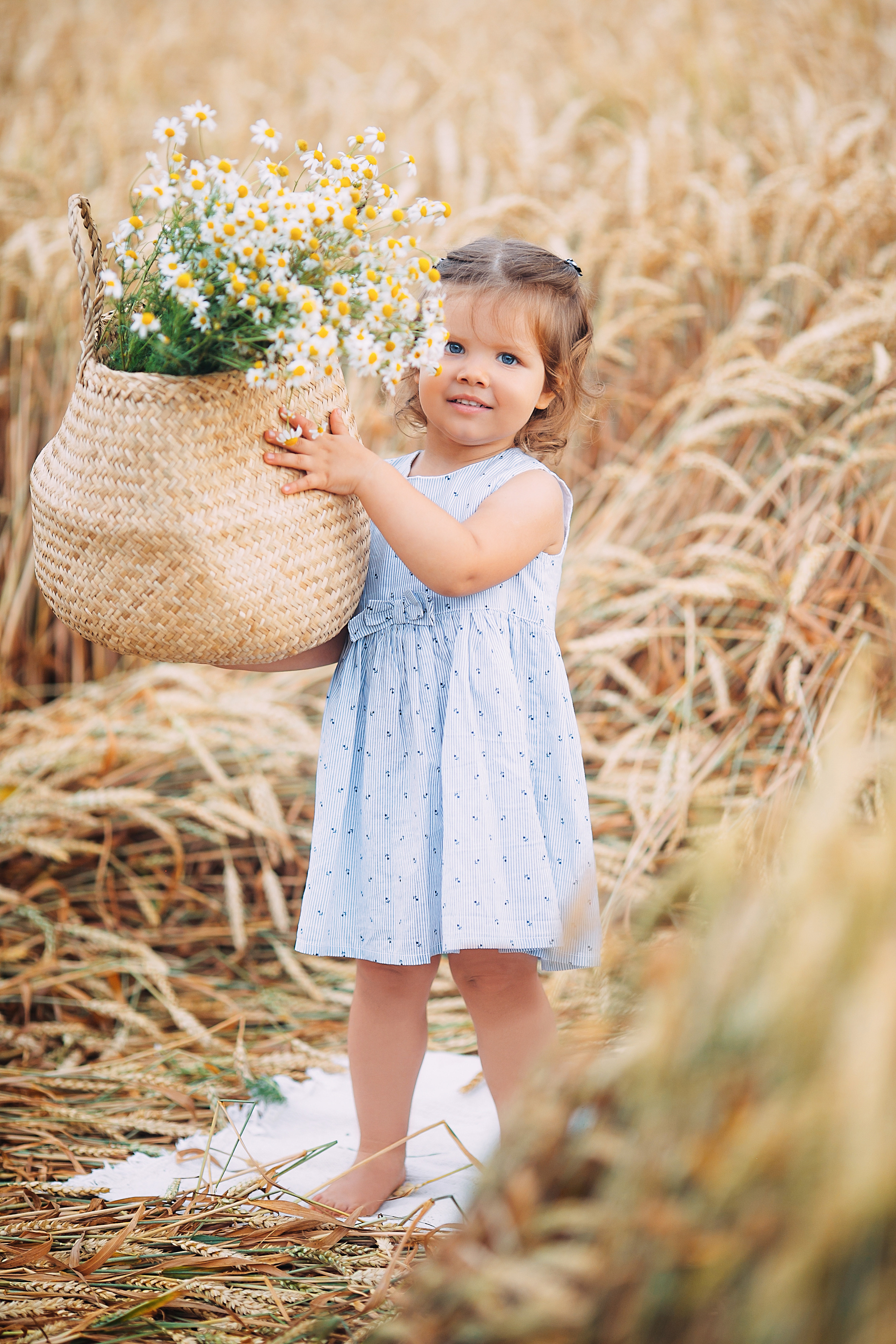 Псковские красоты, пшеничка…. Семейный и детский фотограф в Пскове и Санкт-Петербурге Яна Калинина