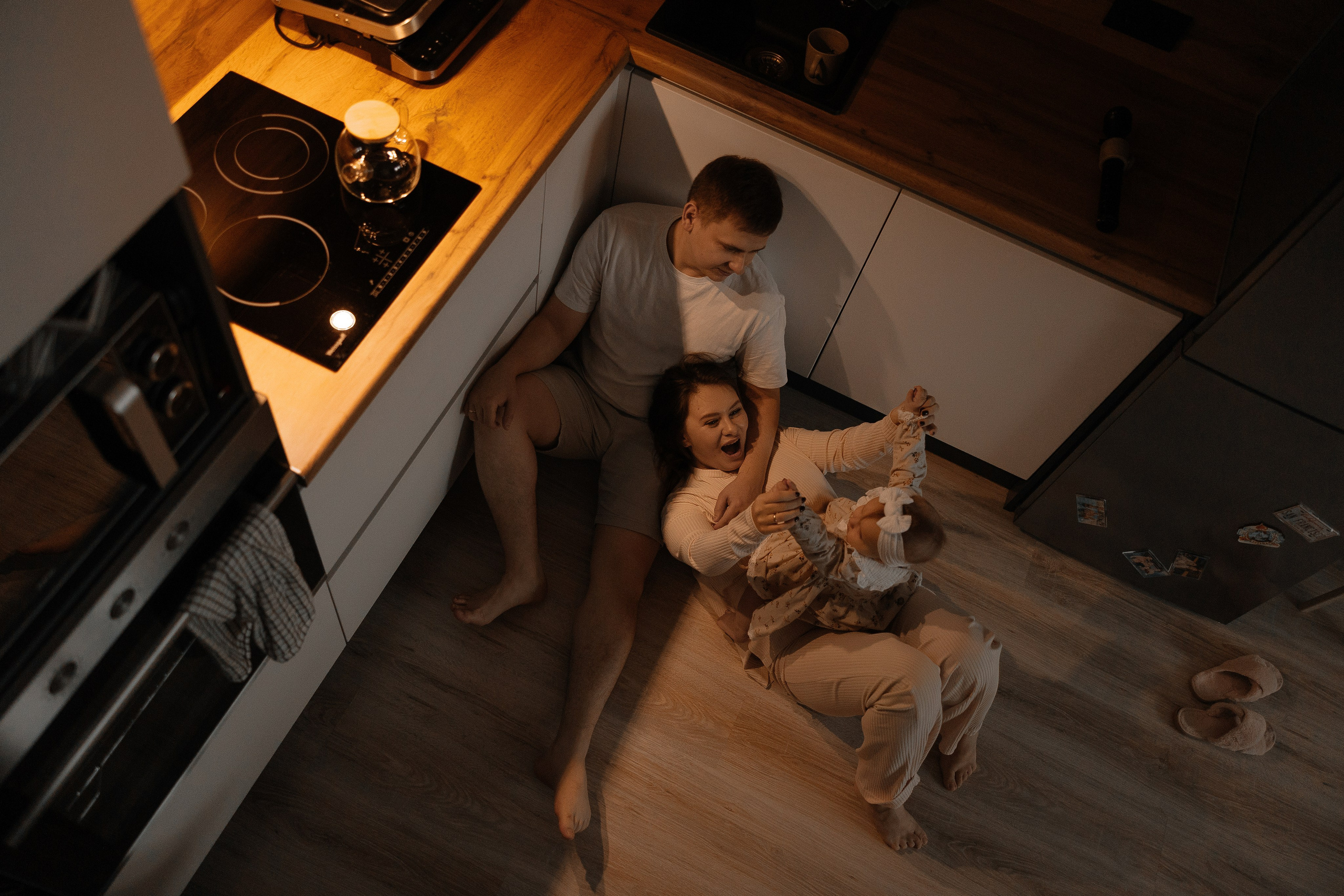 Дома тоже можно. Свадебный и семейный Фотограф Денис Кошель