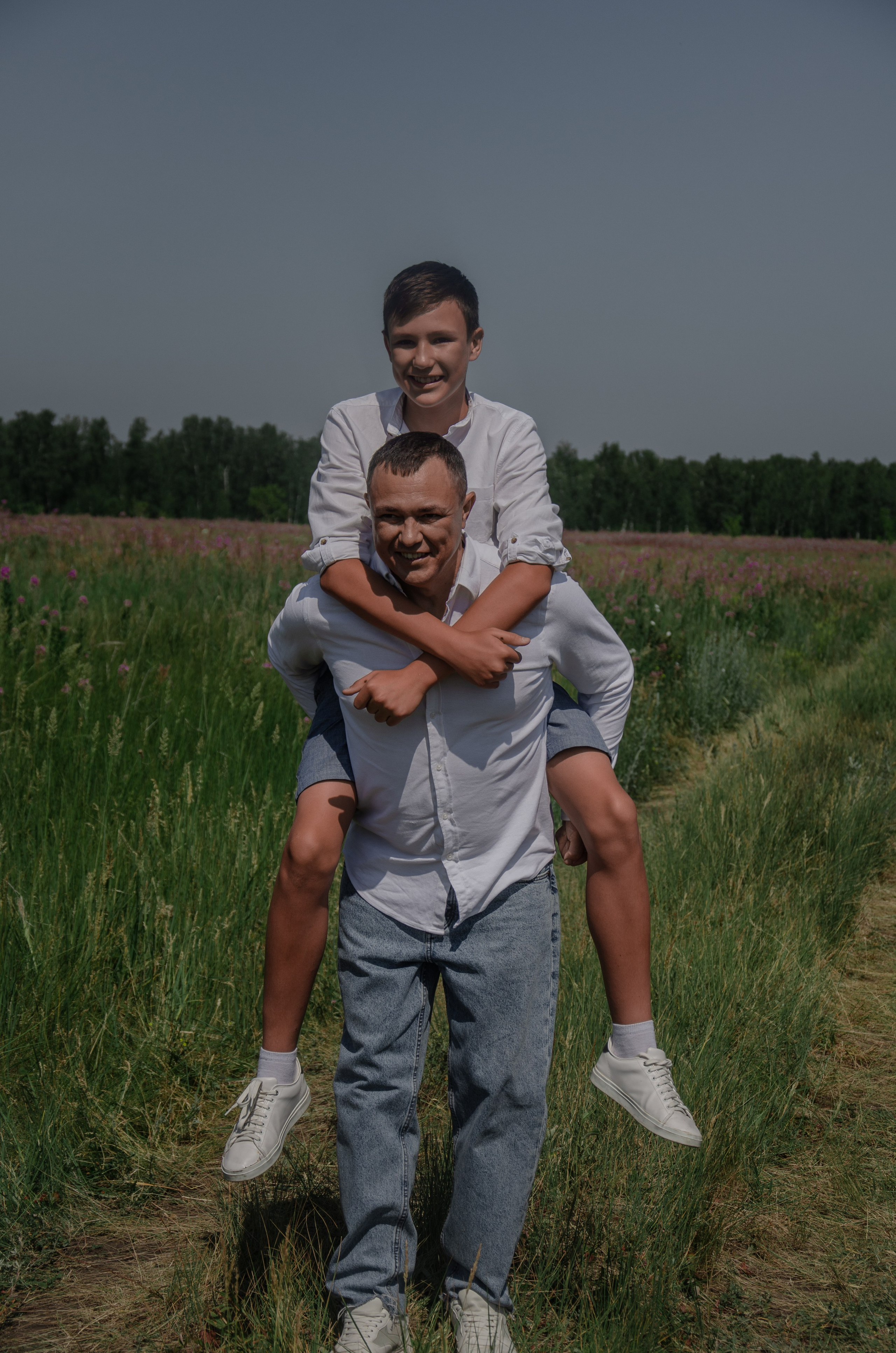 Семья Лестевых, летняя съемка. Фотограф Челябинск Ирина Ермоленко