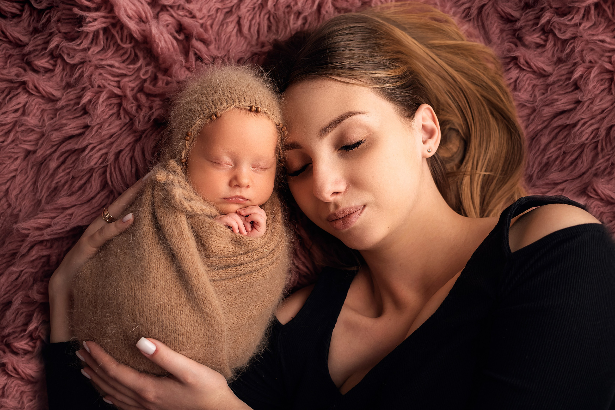 Новорождённые (в обмотках). Детский фотограф новорождённых в Минске Боровик Екатерина