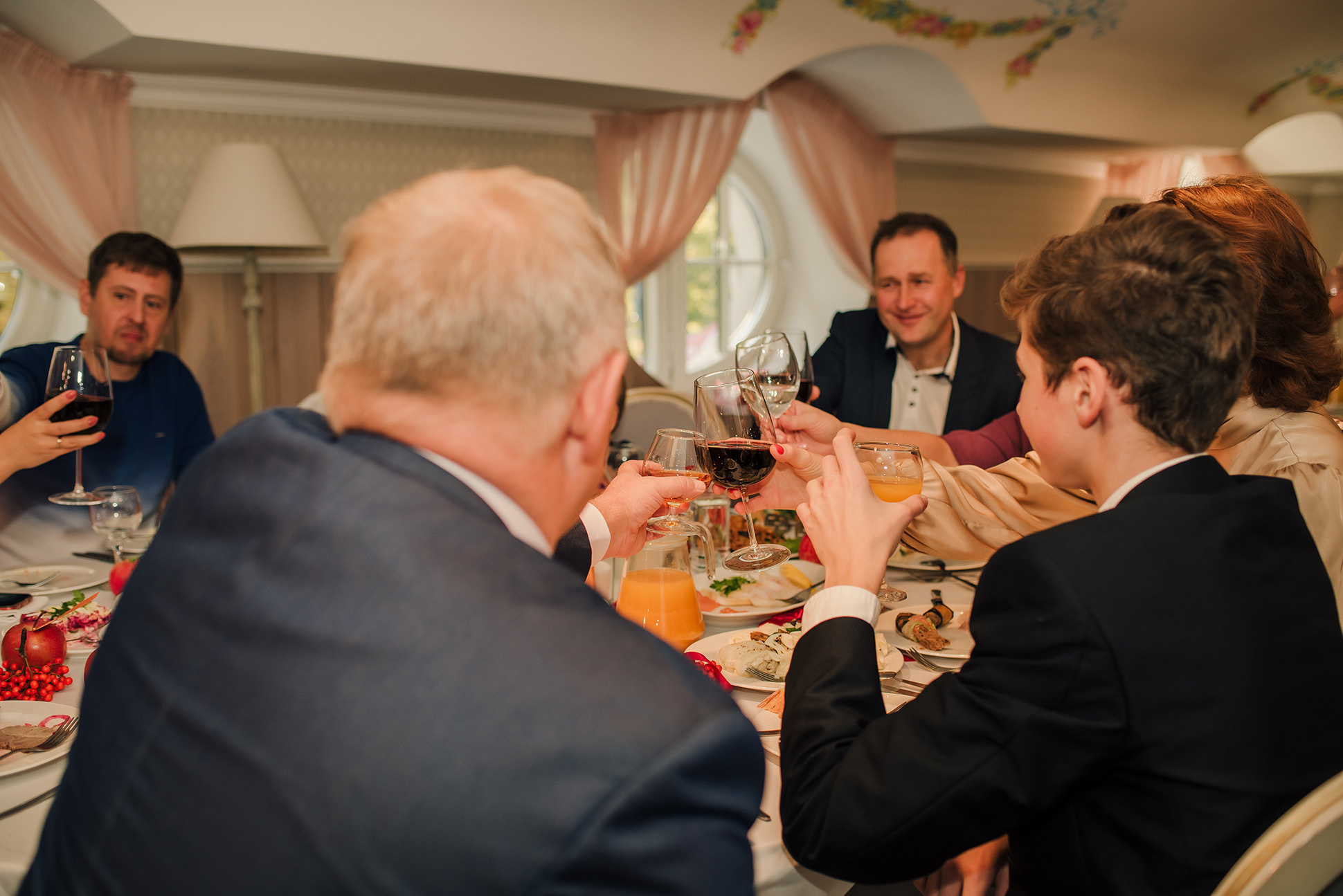 Свадебная фотосессия в Пушкине. Семейный и Свадебный фотограф. Санкт-Петербург. Пушкин