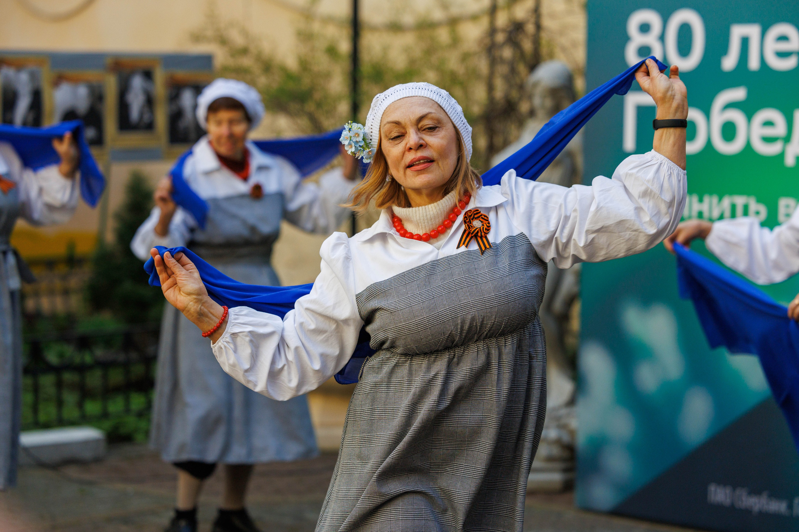 Празднование 9 МАЯ в одном Питерском дворе