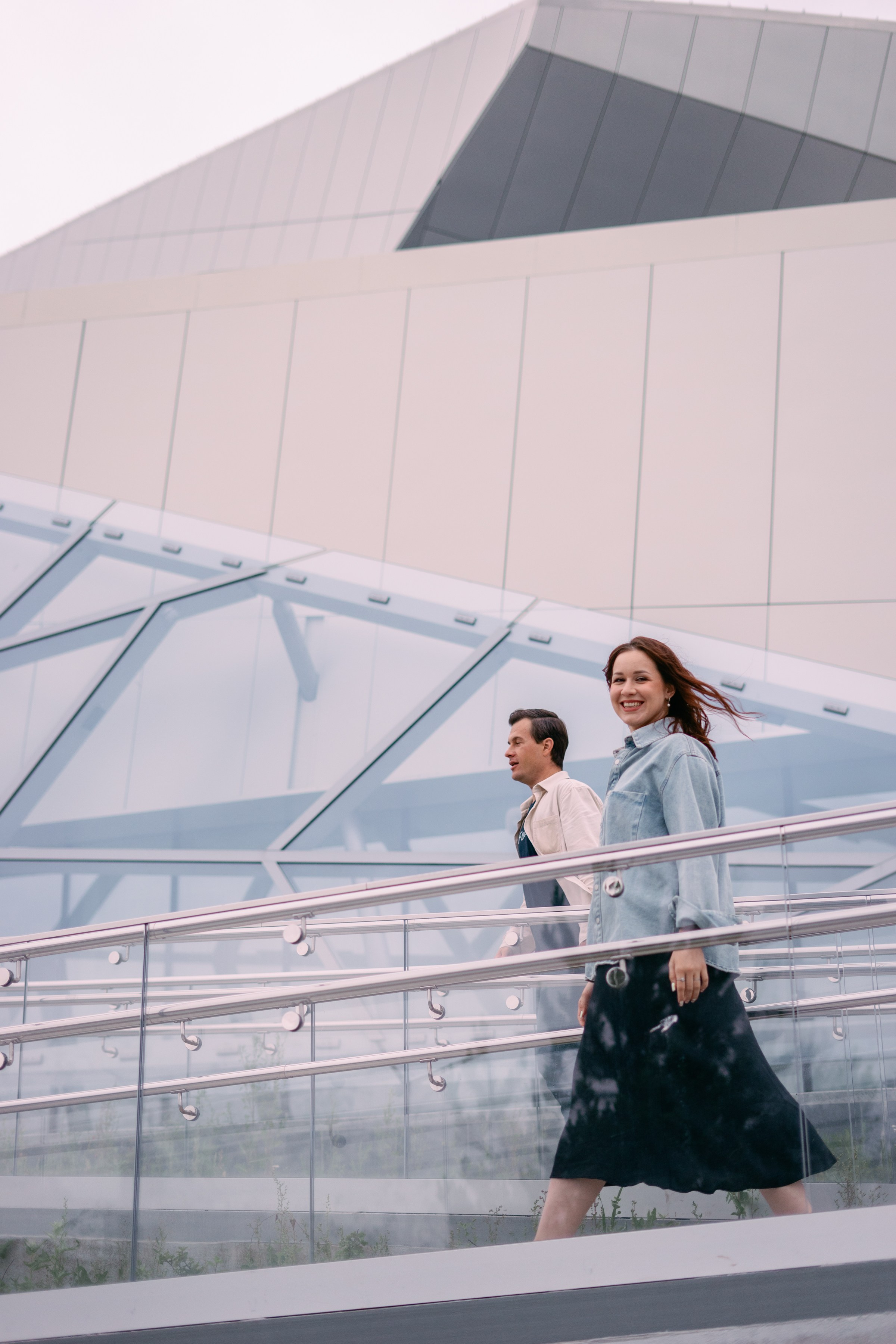 У театра Камала. Фотограф в Казани Алсу Багабиева