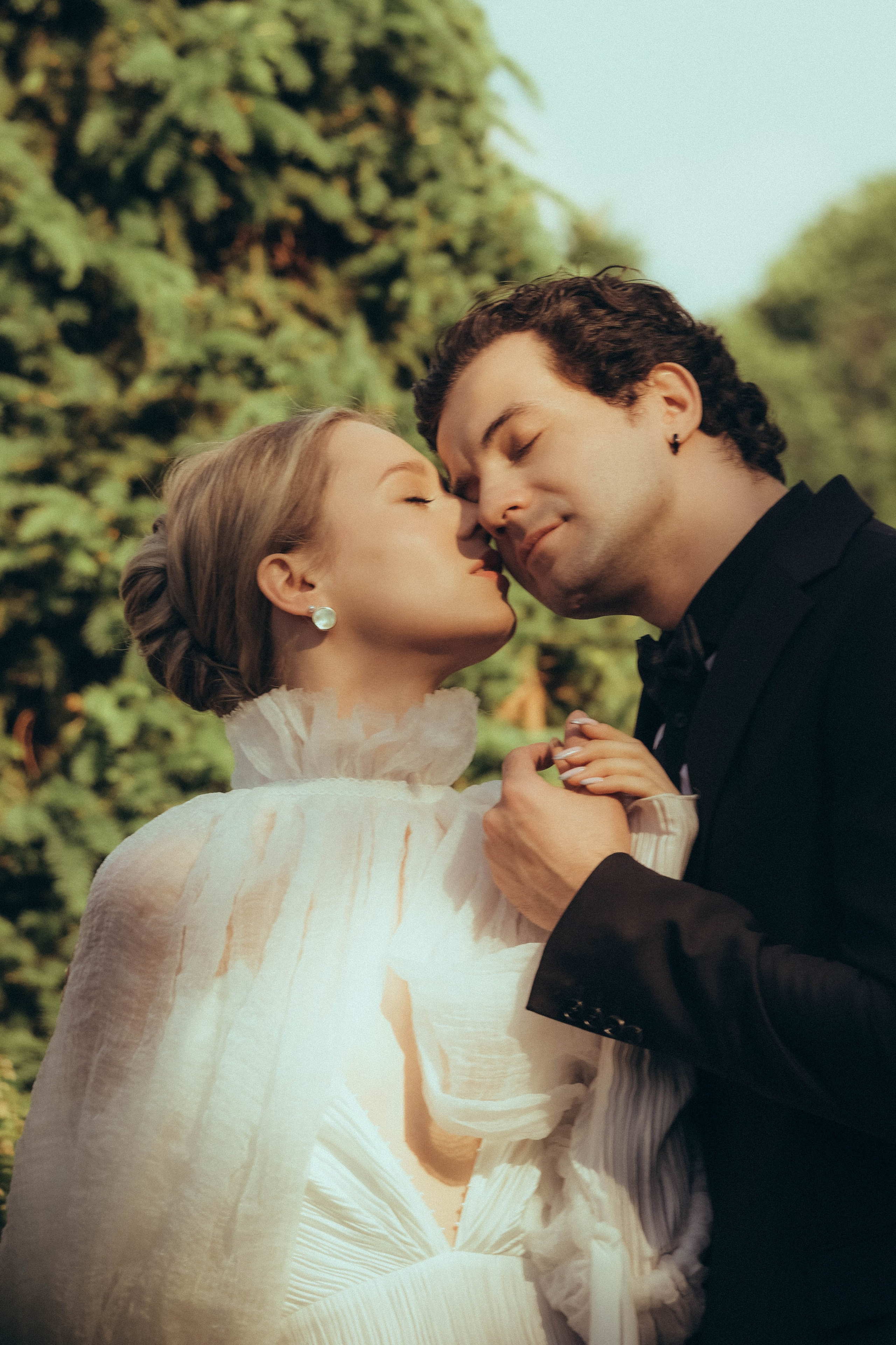 СВАДЕБНАЯ СЬЕМКА В ПАРКЕ ОРАНИЕНБАУМ. Профессиональный фотограф, Санкт-Петербург — Виктория Богомолова