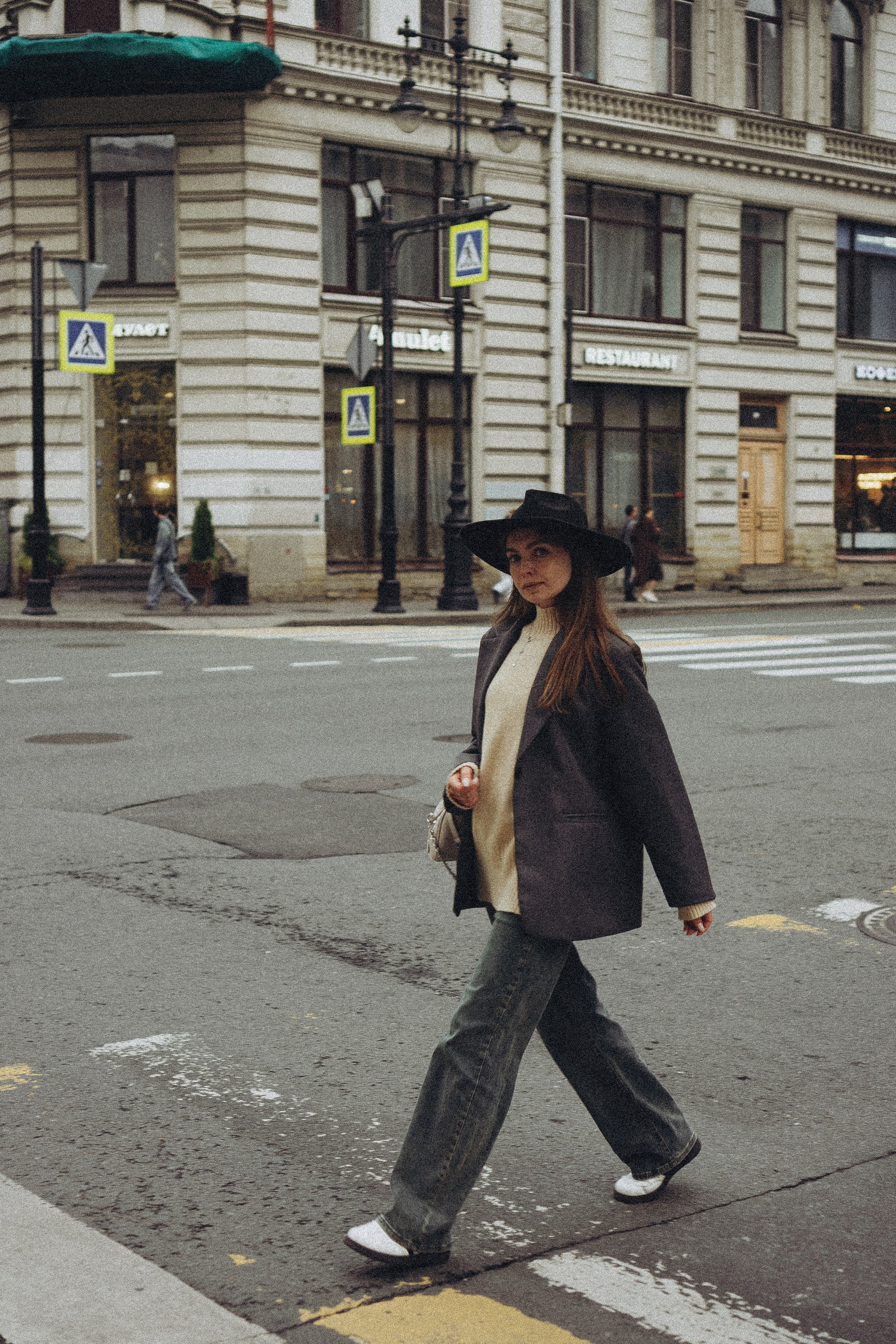 ПРОГУЛКА НА ЧЕРНЫШЕВСКОЙ. Профессиональный фотограф, Санкт-Петербург — Виктория Богомолова